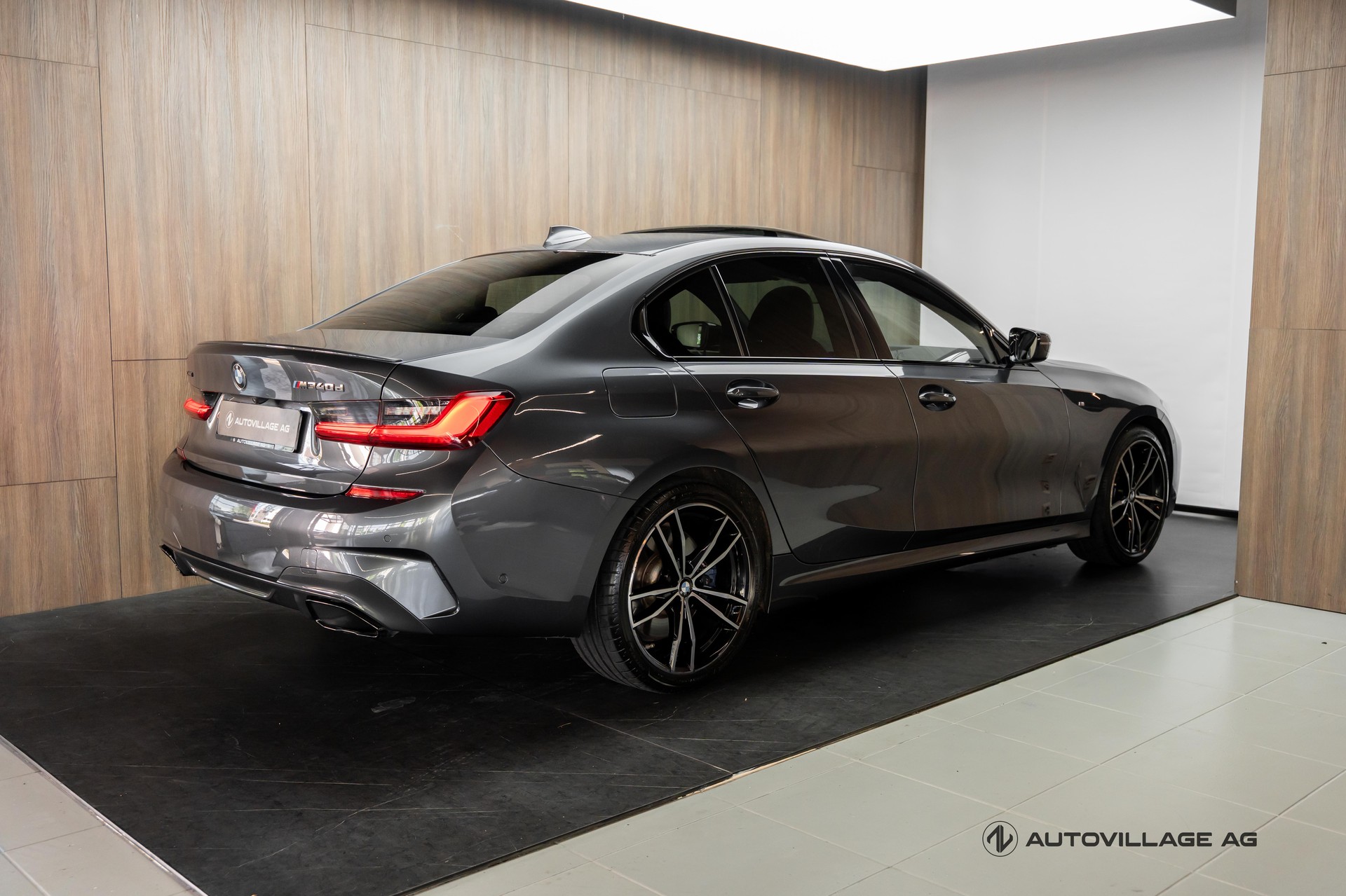 BMW M340d xDrive 48V Steptronic Sport-image-1