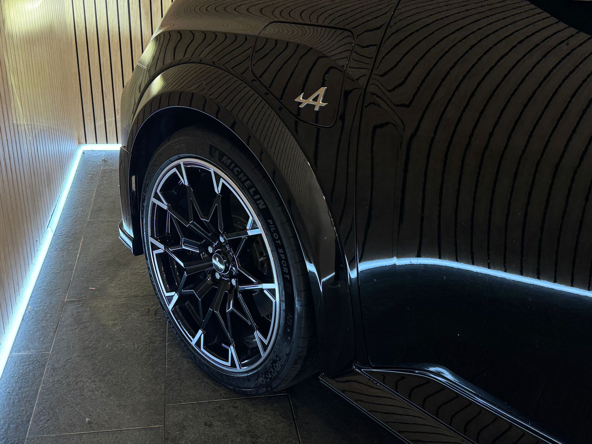 ALPINE A290 180 52kWh GT-image-6