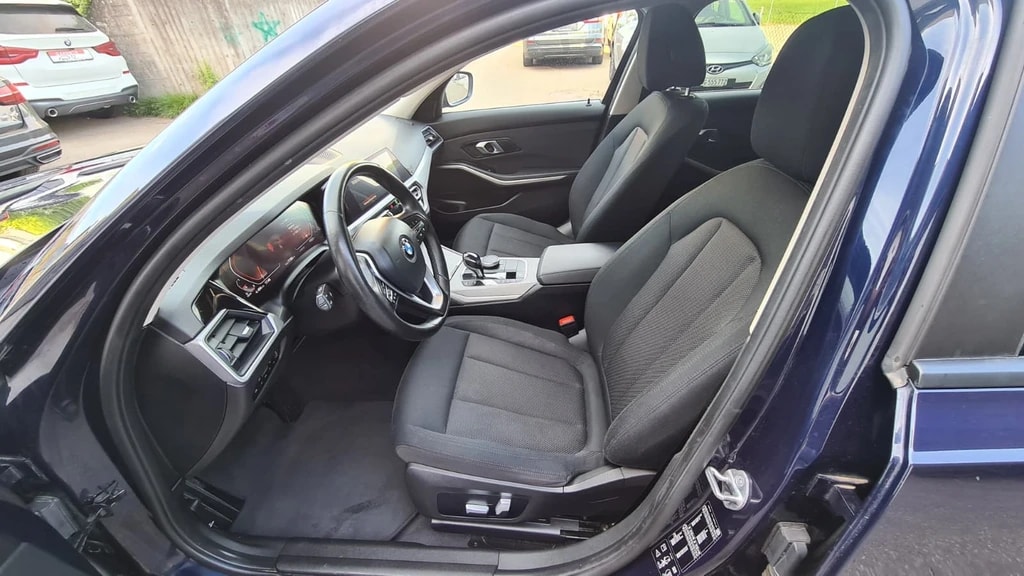 BMW 320d xDrive 48V Touring Steptronic ** Gr-Navi ** Elektrische Sitz mit Sitzmemory ** Abstandsregelsysteme ** Ab MFK & Service-image-14