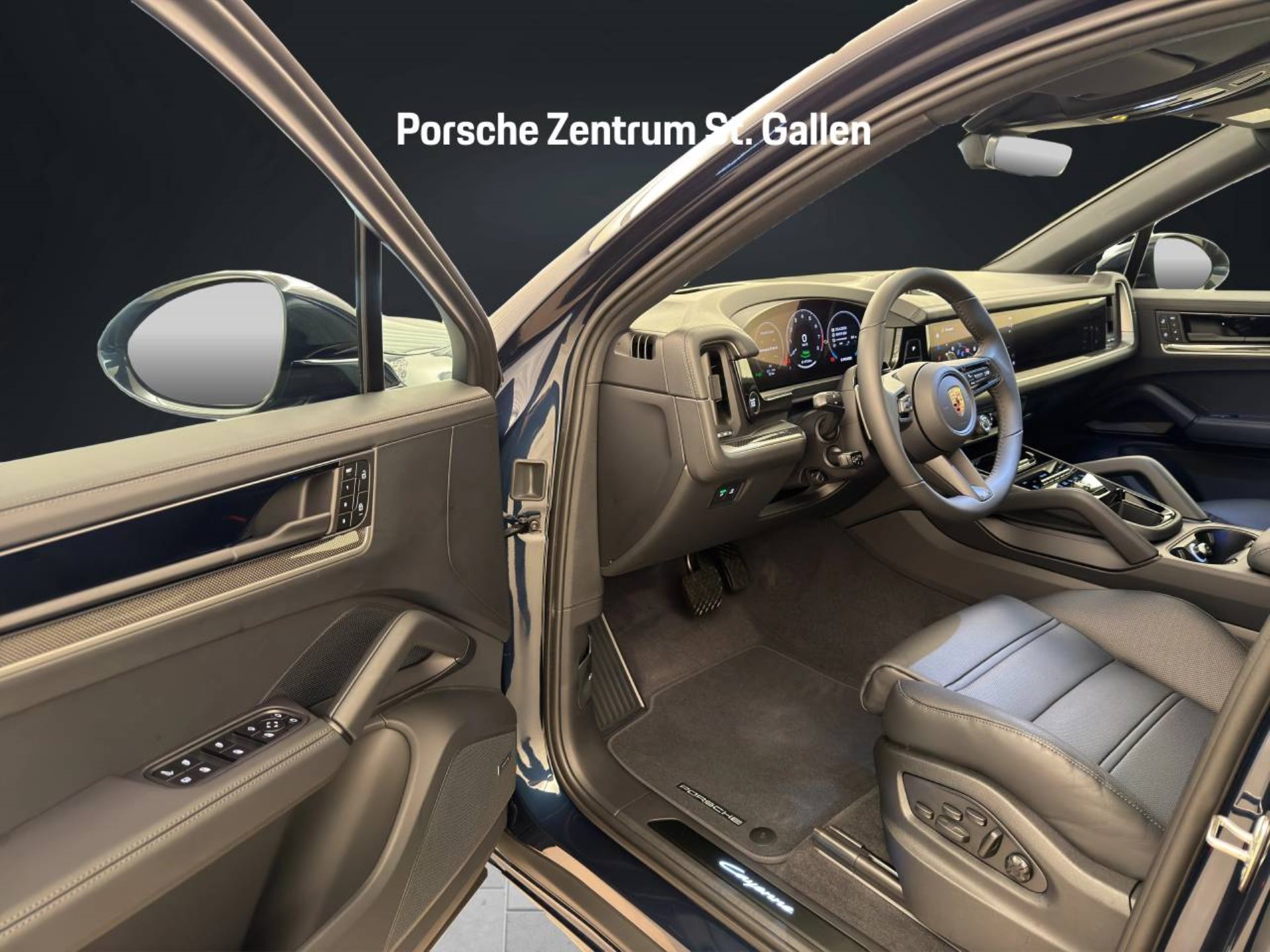 PORSCHE Cayenne E-Hybrid Coupé Black Edition-image-3