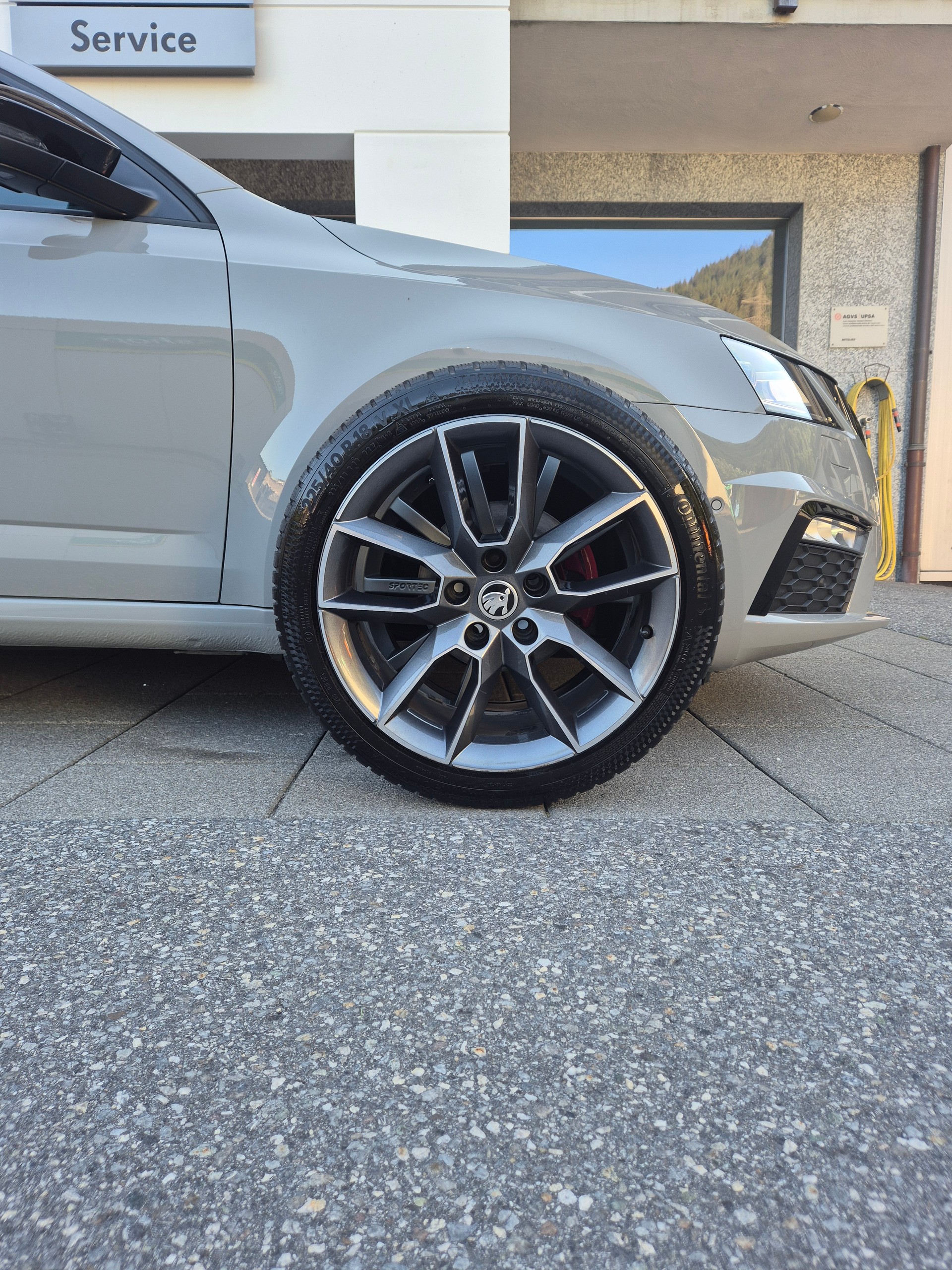 SKODA Octavia Combi 2.0 TDI RS 4x4 DSG-image-15