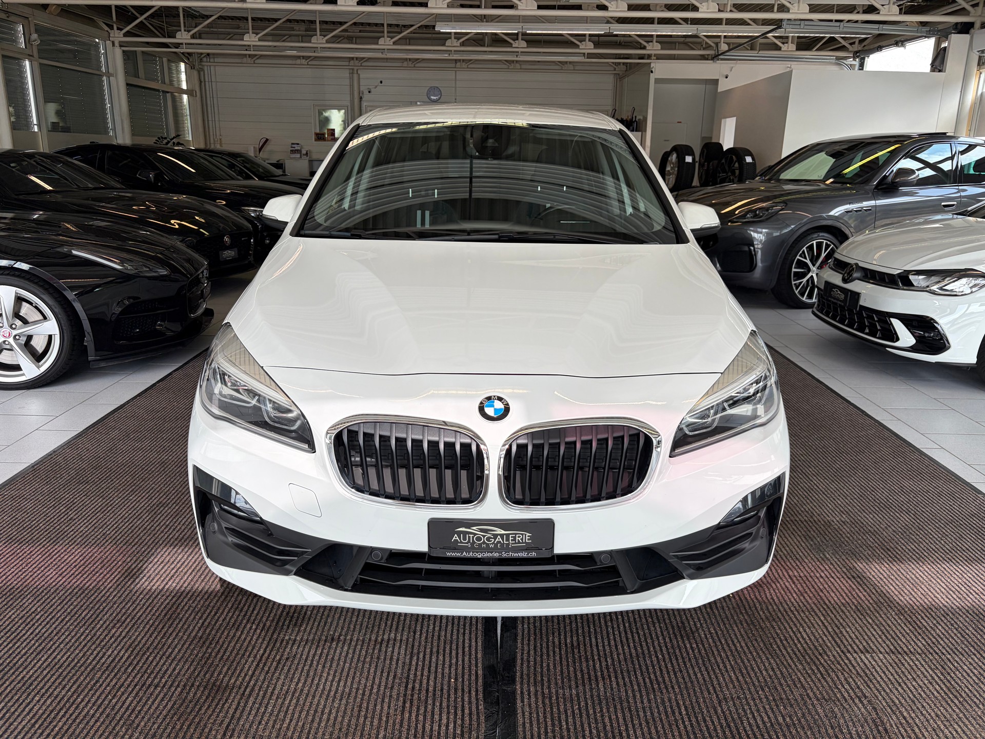 BMW 220d xDrive Gran Tourer | CH Fzg. | Driving Assistant Plus | Kamera | LED Scheinw. | HeadUp | Sportsitze |-image-32