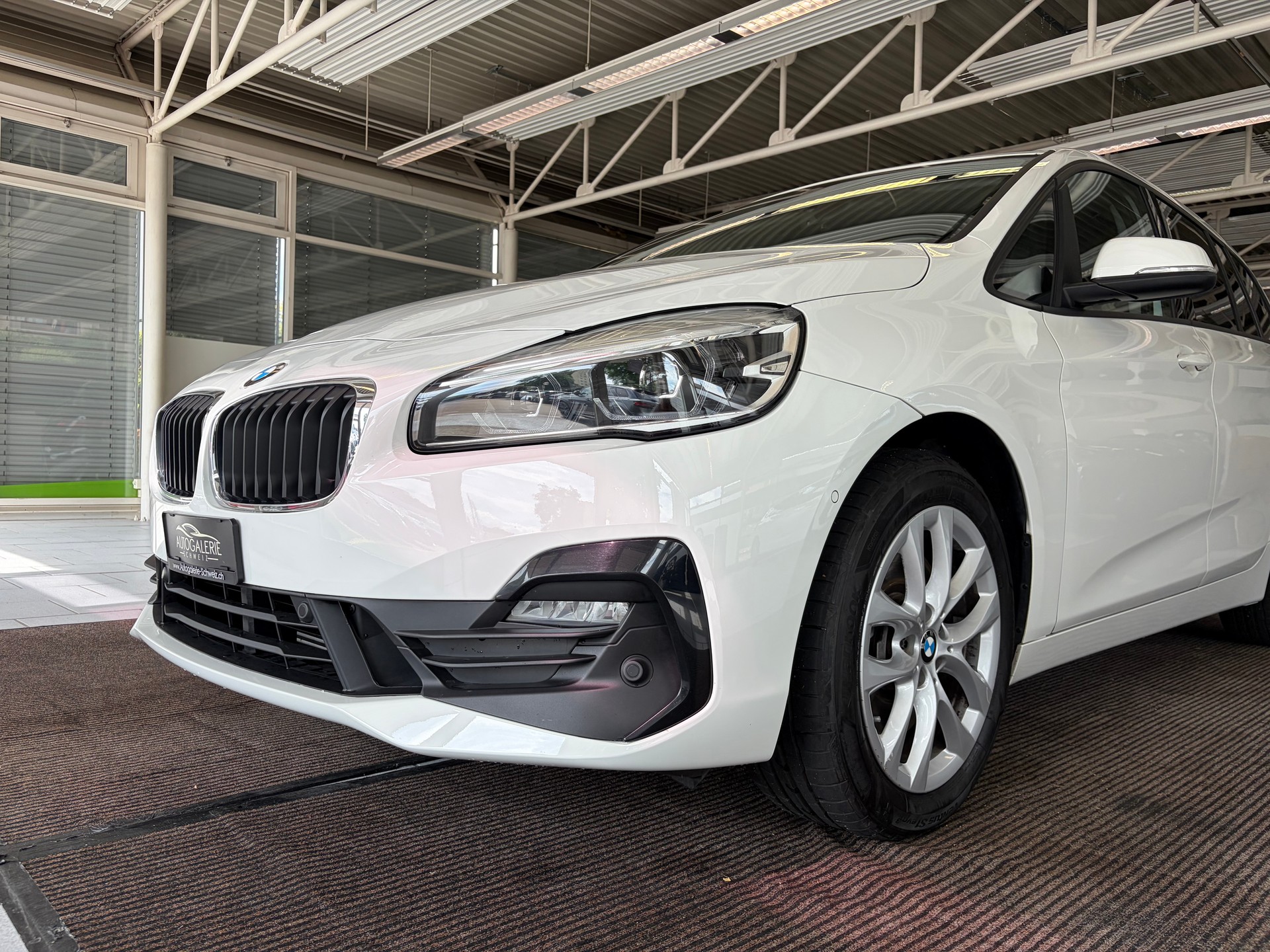 BMW 220d xDrive Gran Tourer | CH Fzg. | Driving Assistant Plus | Kamera | LED Scheinw. | HeadUp | Sportsitze |-image-33