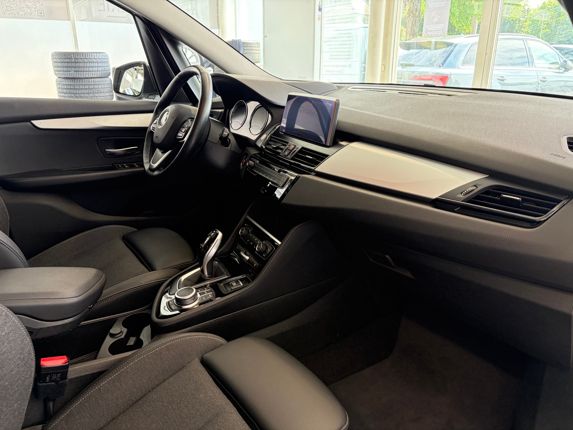 BMW 220d xDrive Gran Tourer | CH Fzg. | Driving Assistant Plus | Kamera | LED Scheinw. | HeadUp | Sportsitze |-image-29