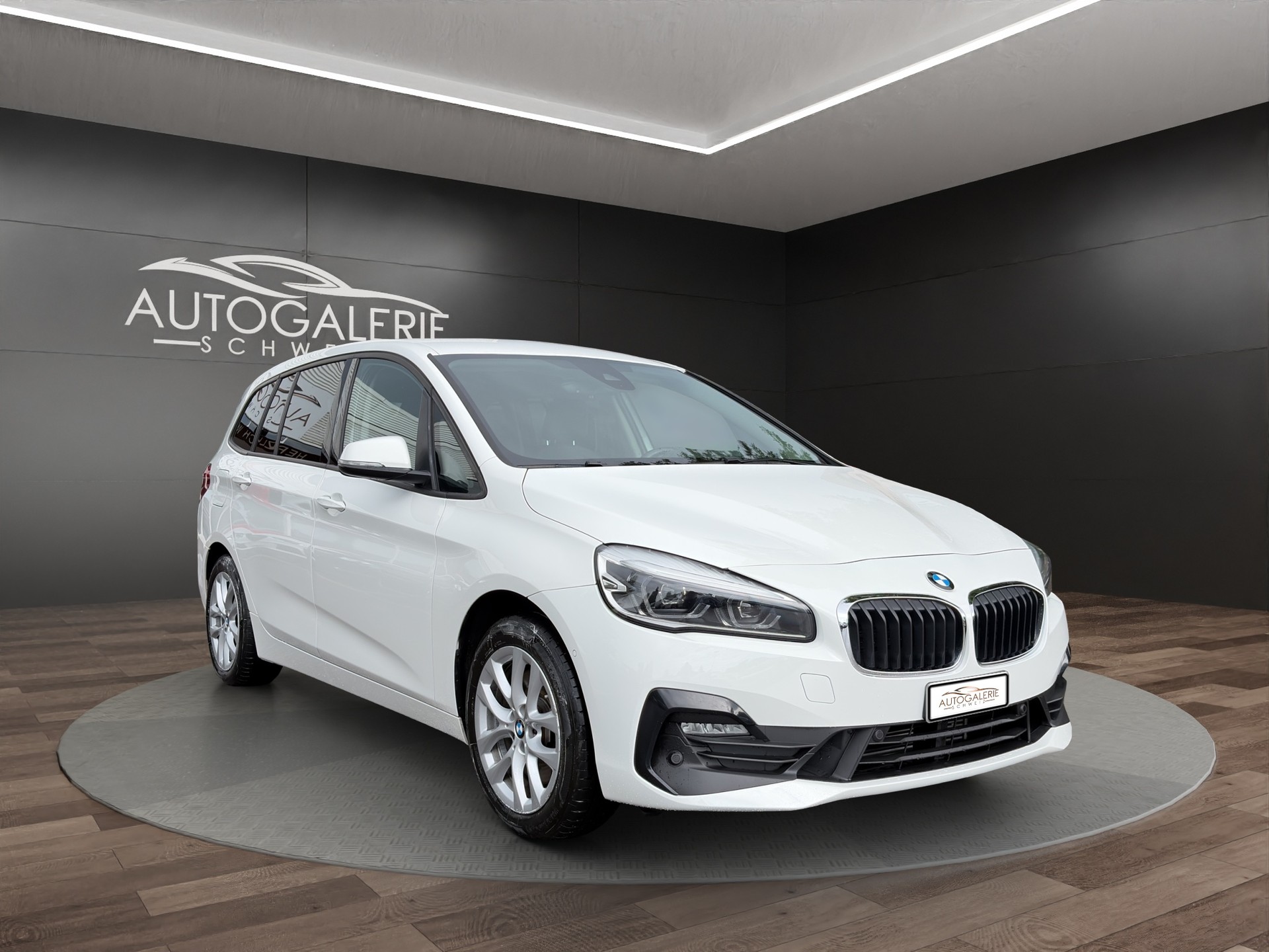 BMW 220d xDrive Gran Tourer | CH Fzg. | Driving Assistant Plus | Kamera | LED Scheinw. | HeadUp | Sportsitze |-image-6