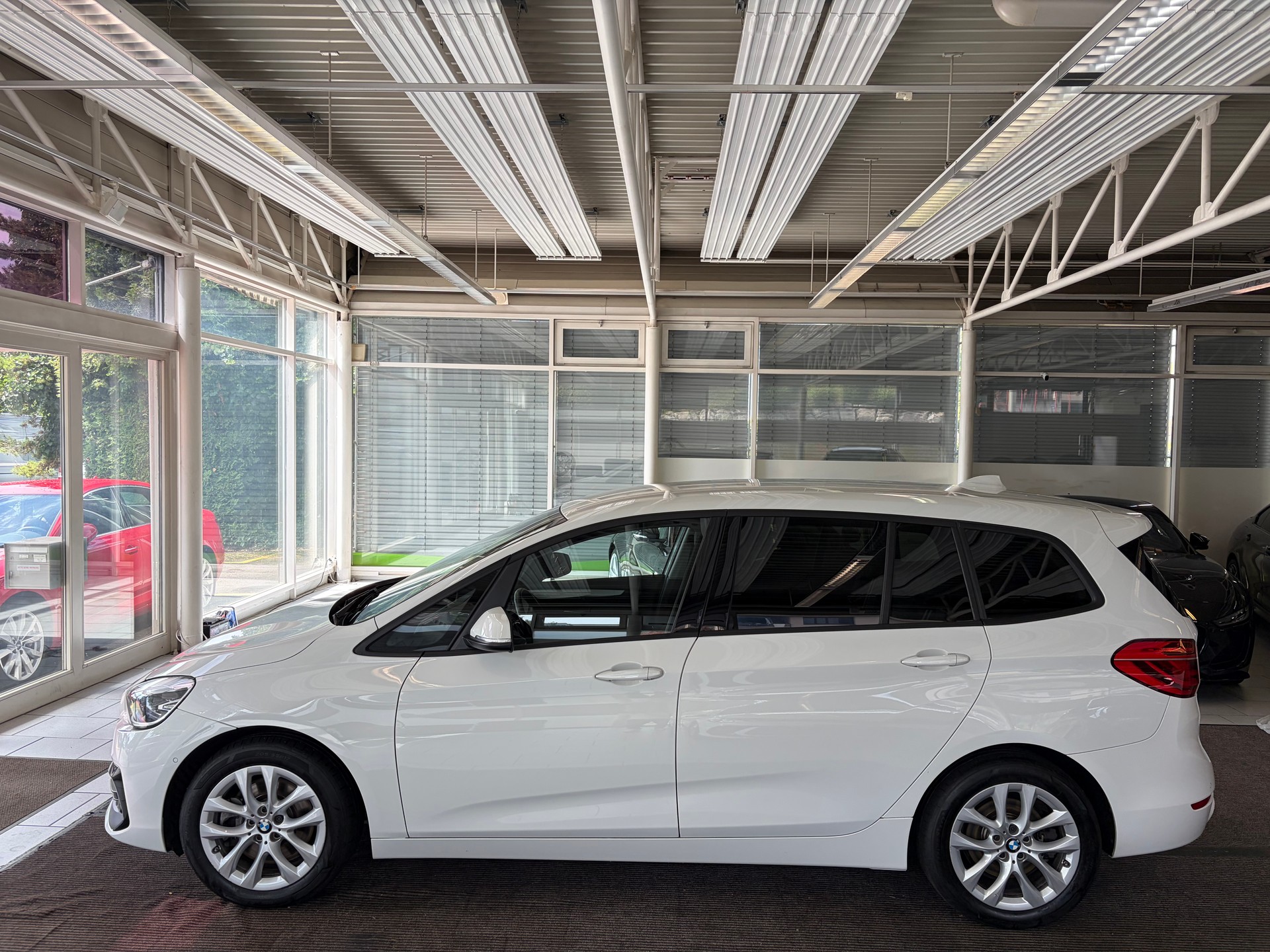BMW 220d xDrive Gran Tourer | CH Fzg. | Driving Assistant Plus | Kamera | LED Scheinw. | HeadUp | Sportsitze |-image-22