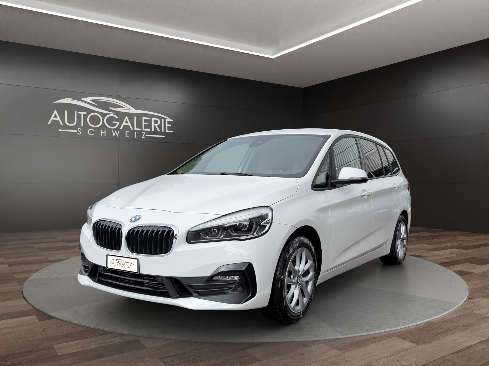 BMW 220d xDrive Gran Tourer | CH Fzg. | Driving Assistant Plus | Kamera | LED Scheinw. | HeadUp | Sportsitze |