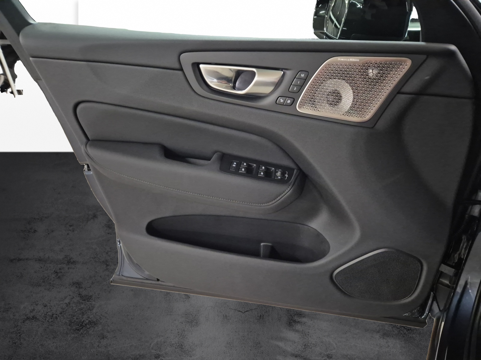 VOLVO XC60 2.0 T8 TE Ultra Dark eAWD-image-12