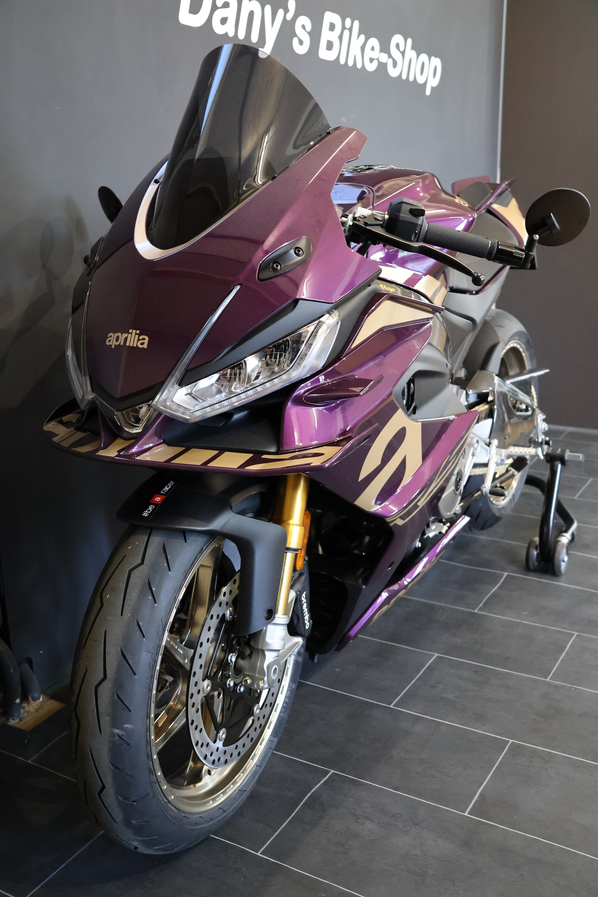 APRILIA RS 660 Factory purple Viper E5+ (35kW)-showroom-element-1