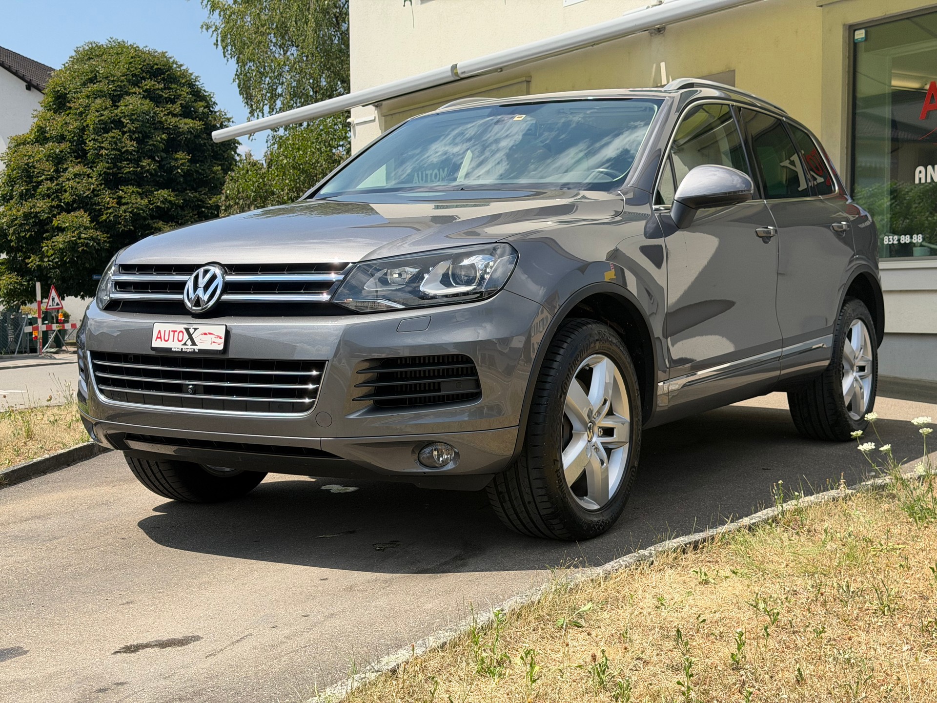 VW Touareg 4.2 TDI Tiptronic AHK 3500 Kg-image-1