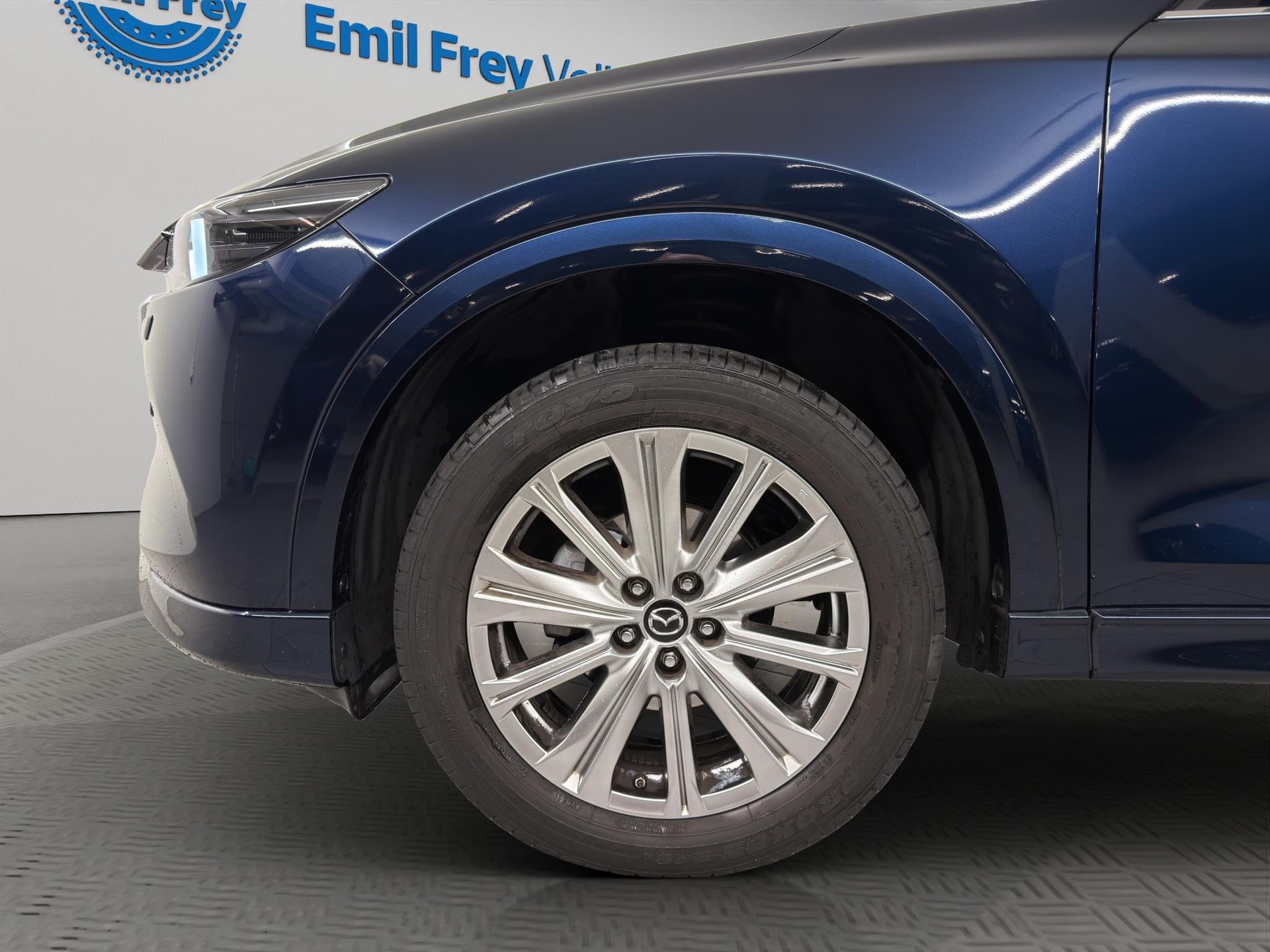 MAZDA CX-5 2.5 Takumi AWD-showroom-element-3
