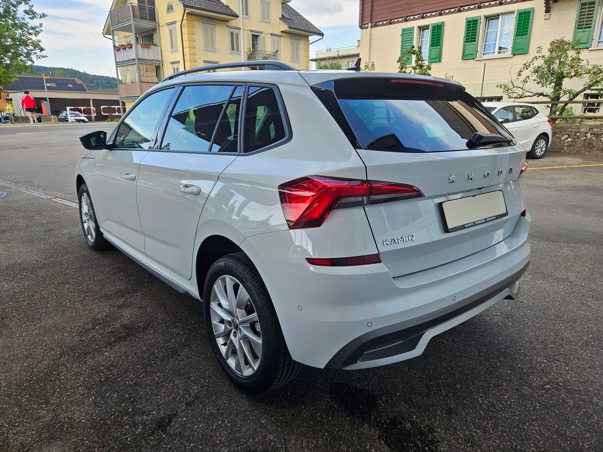 SKODA Kamiq 1.0 TSI Style DSG-image-3