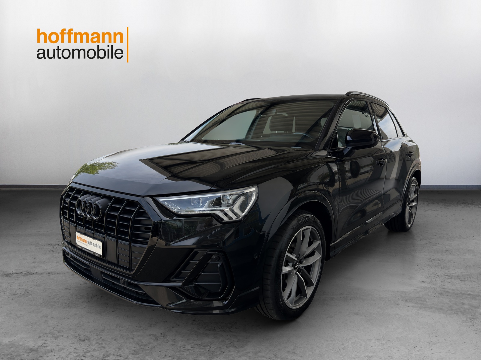 AUDI Q3 45 TFSI quattro S-tronic-image-0