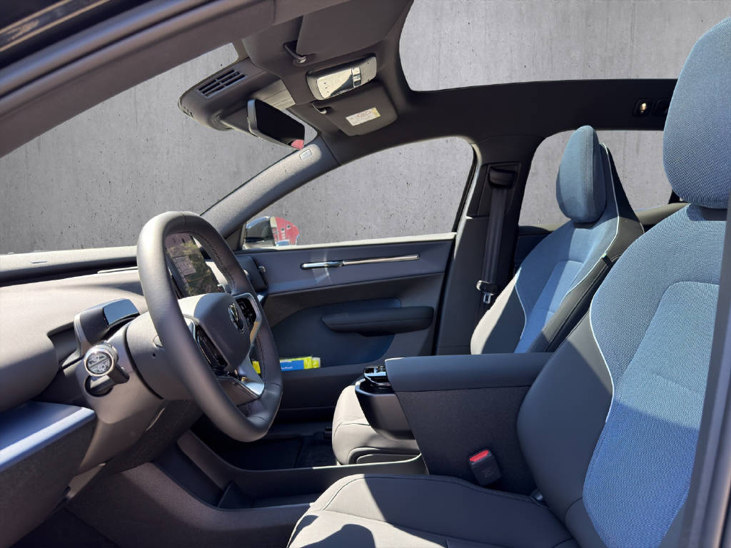 VOLVO EX 30 E60 Twin Ultra Performance AWD-image-8