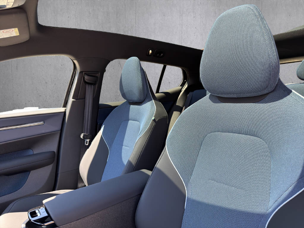 VOLVO EX 30 E60 Twin Ultra Performance AWD-image-13