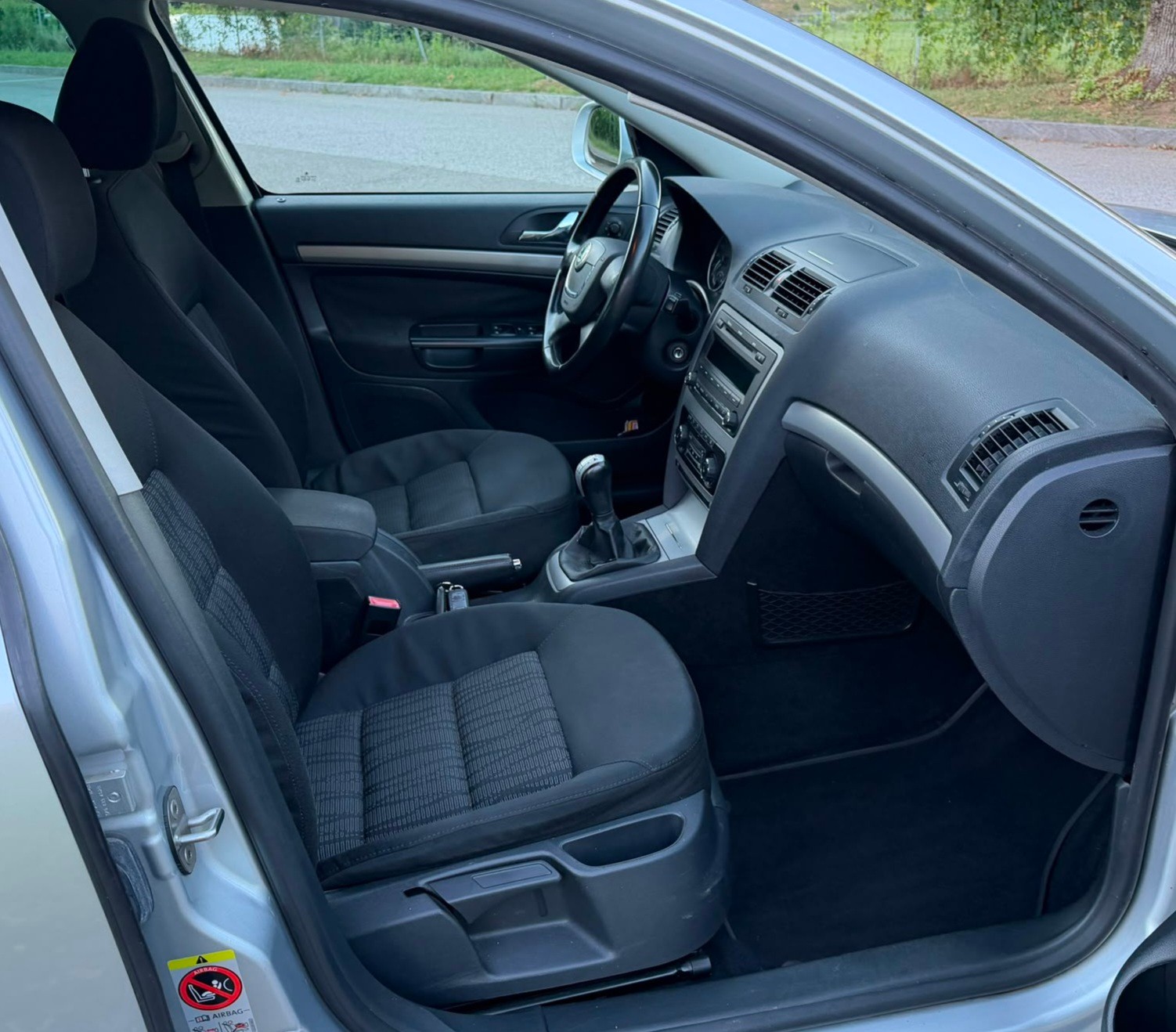 SKODA Octavia Combi 1.9 TDI 4x4-image-9