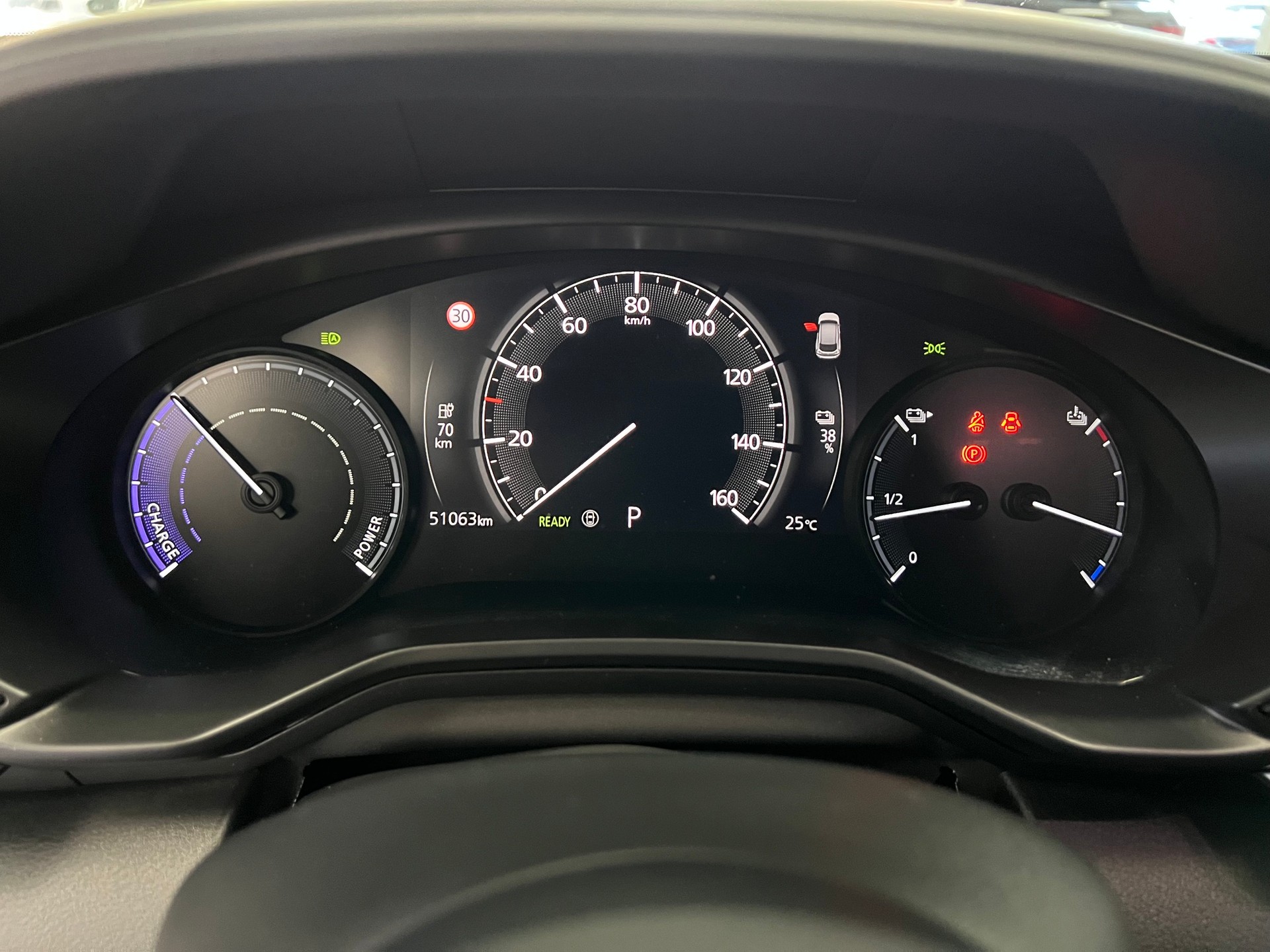MAZDA MX-30 e-Skyactiv Revolution-image-8