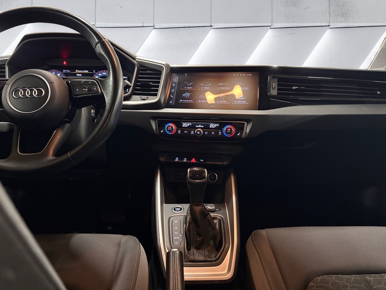 AUDI A1 Sportback 30 TFSI S Line Attraction S-tronic-image-10