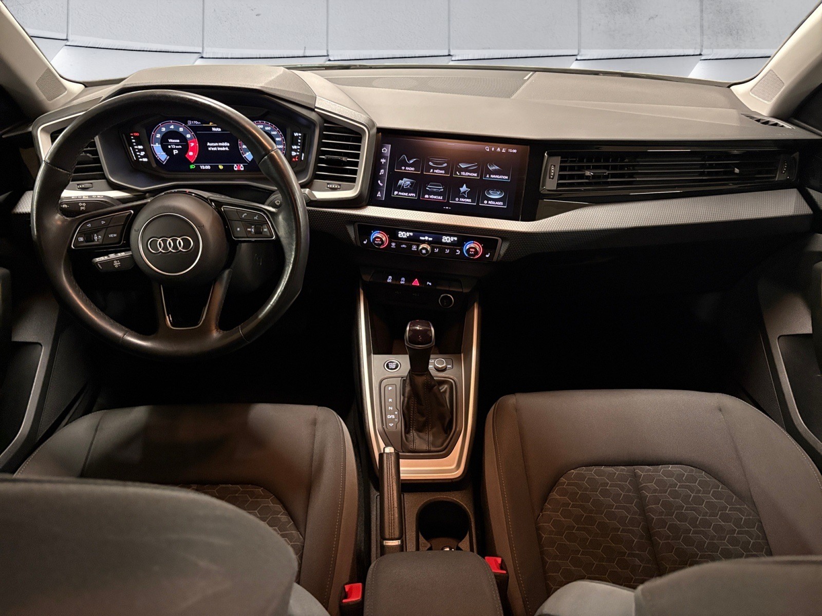 AUDI A1 Sportback 30 TFSI S Line Attraction S-tronic-image-11