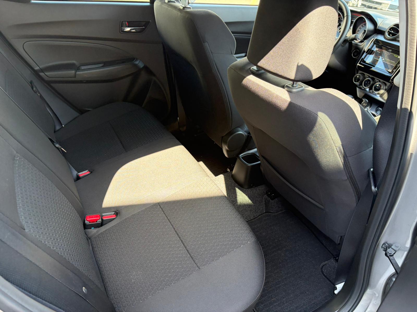 SUZUKI Swift 1.2 Compact Top Hybrid CVT-image-15