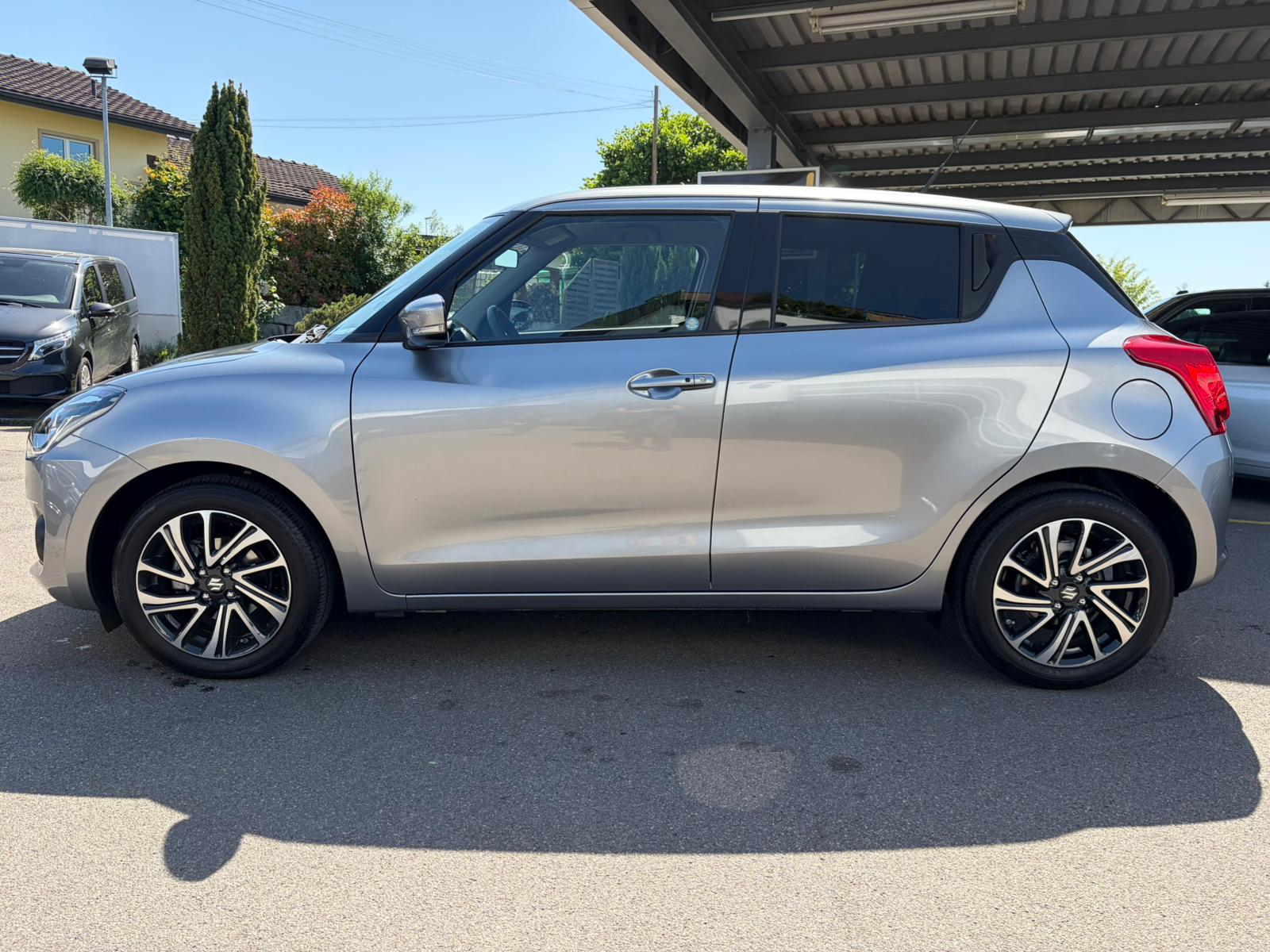 SUZUKI Swift 1.2 Compact Top Hybrid CVT-image-3