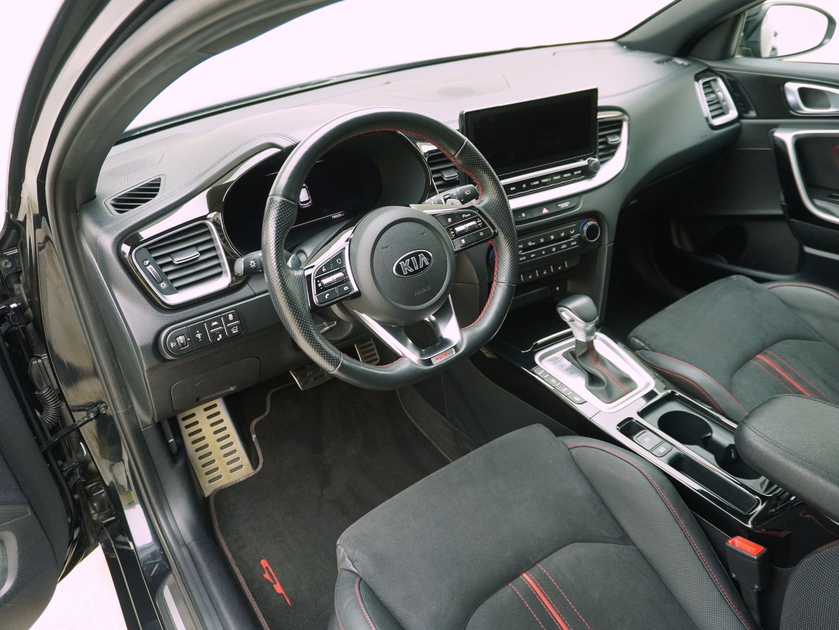 KIA Ceed Pro1.6 T-GDi GT-image-9