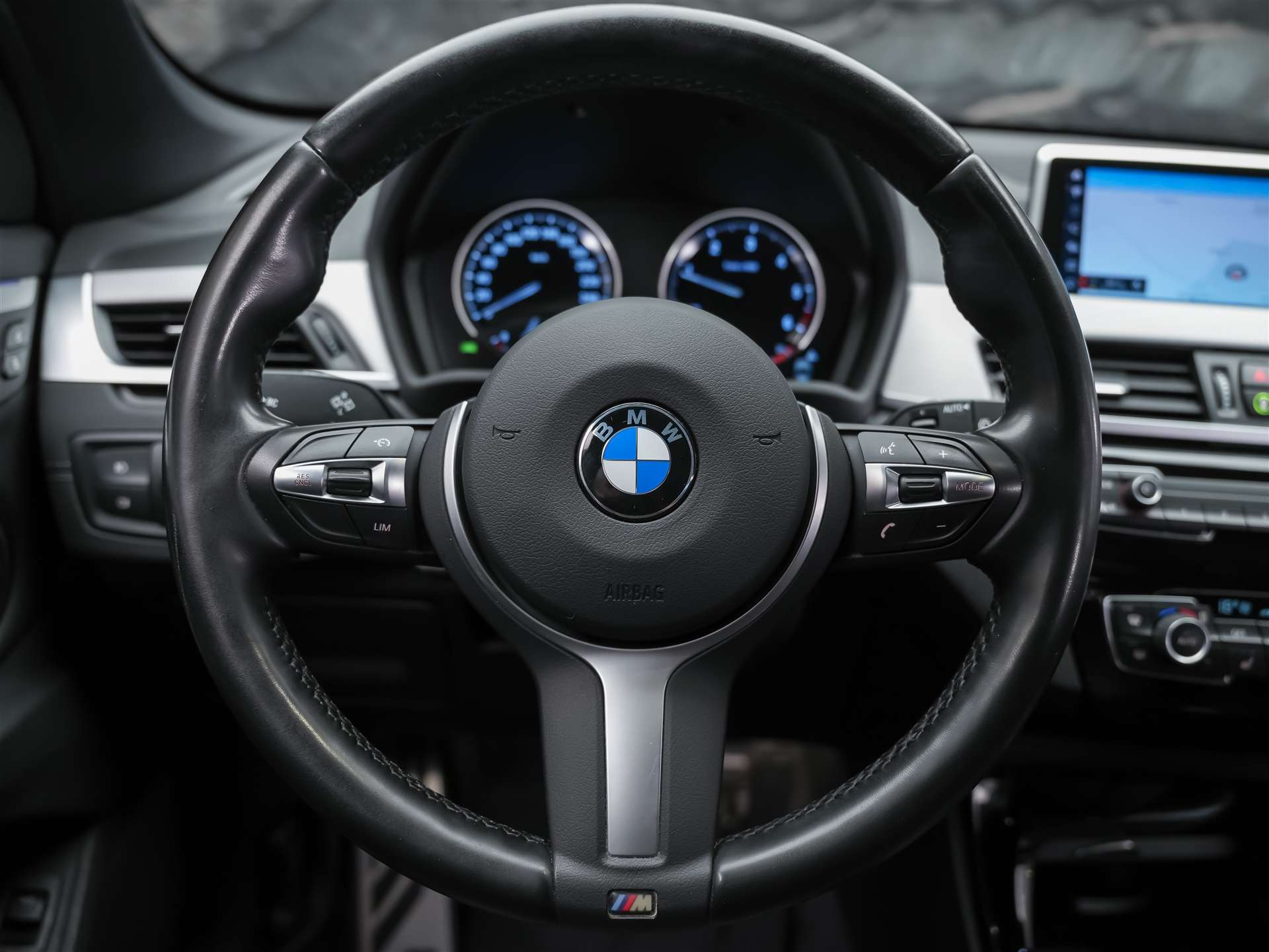 BMW X1 xDrive 18d M Sport Steptronic *CH Auto*El. Sitze mit Memory*-image-27