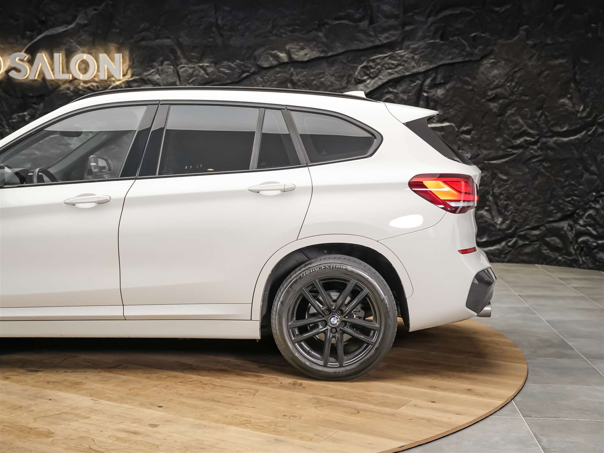 BMW X1 xDrive 18d M Sport Steptronic *CH Auto*El. Sitze mit Memory*-image-16
