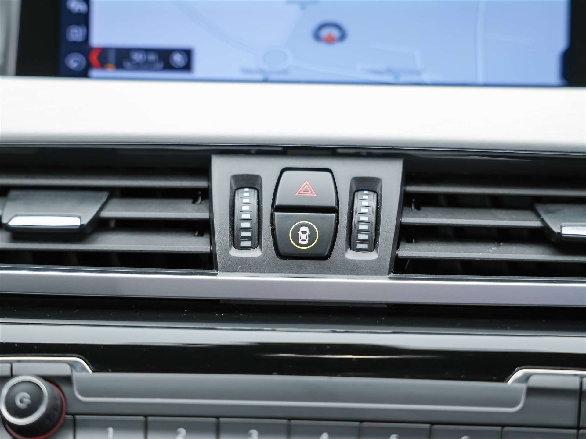 BMW X1 xDrive 18d M Sport Steptronic *CH Auto*El. Sitze mit Memory*-image-20