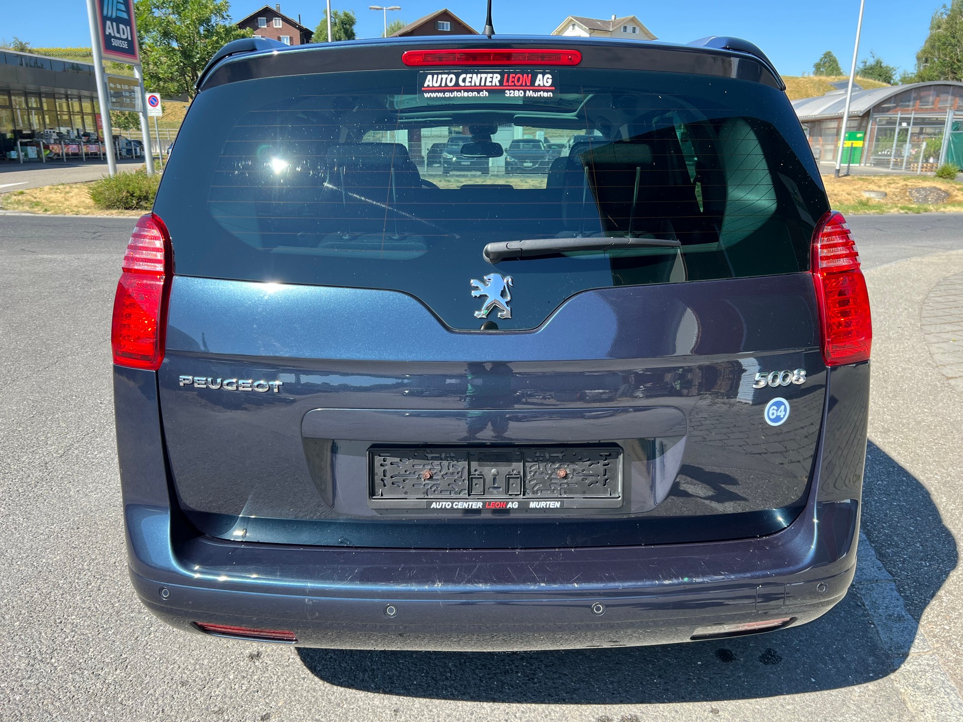 PEUGEOT 5008 1.6 16V T Sport Pack-image-5