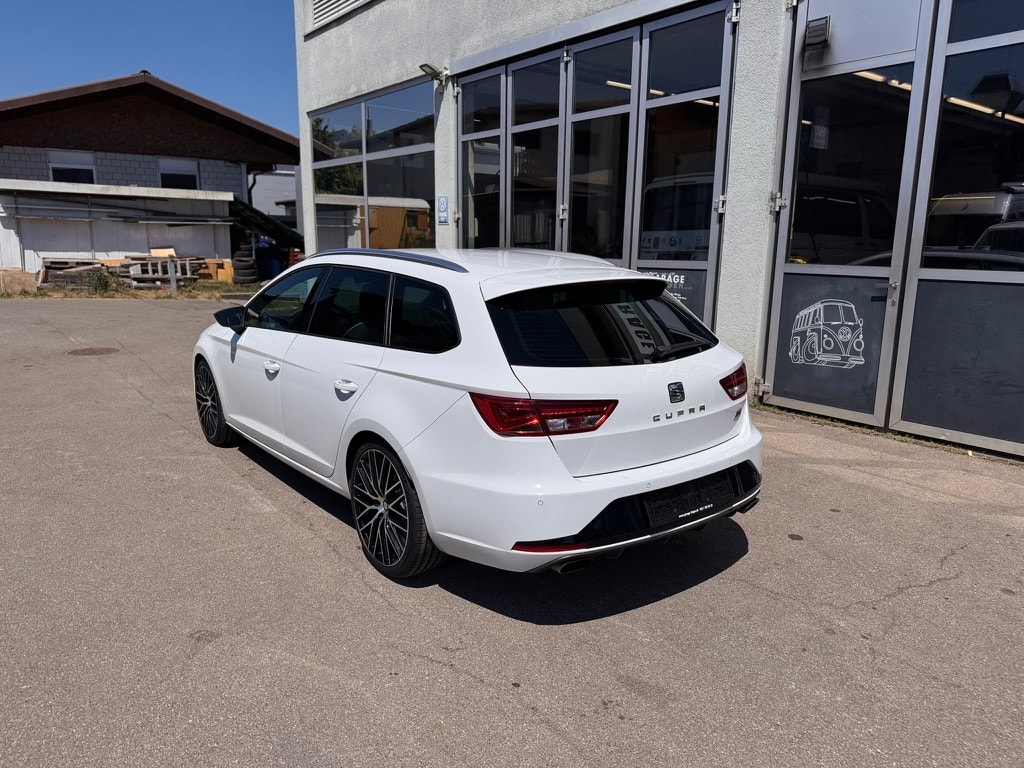 SEAT Leon ST 2.0 TSI Cupra 280 DSG-image-1