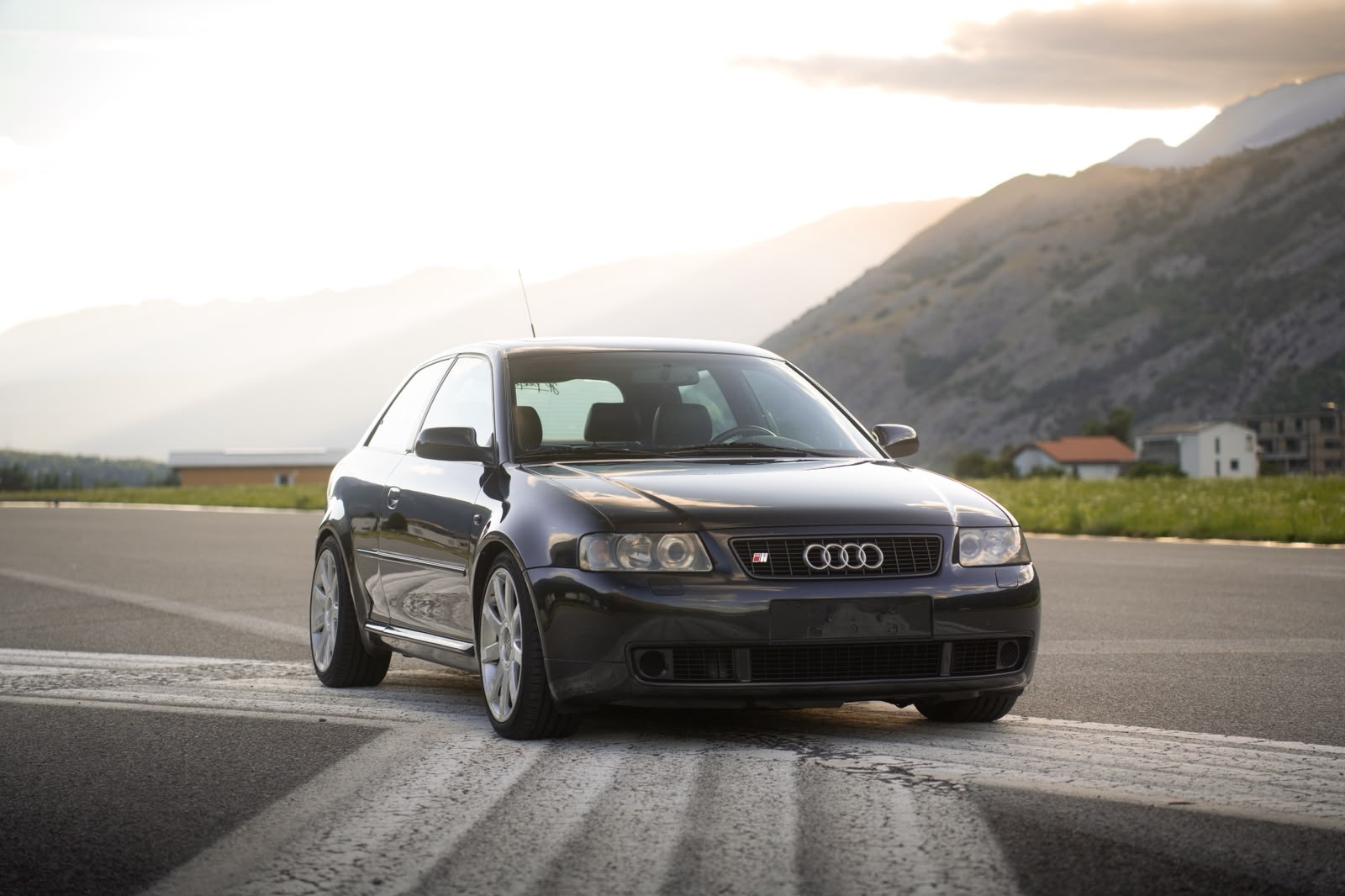 AUDI S3 quattro-image-0