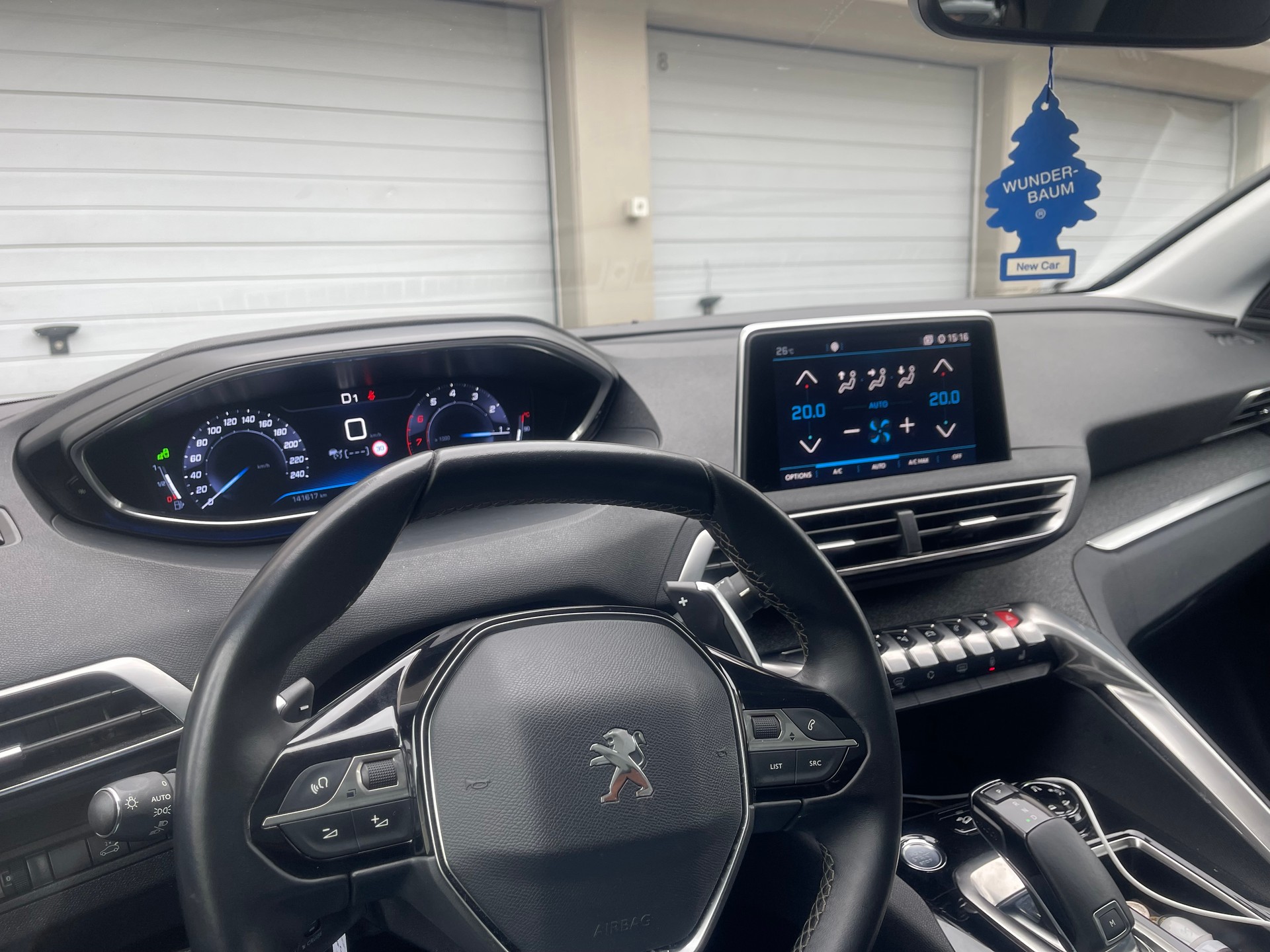 PEUGEOT 1.2 PureTech Allure-image-4
