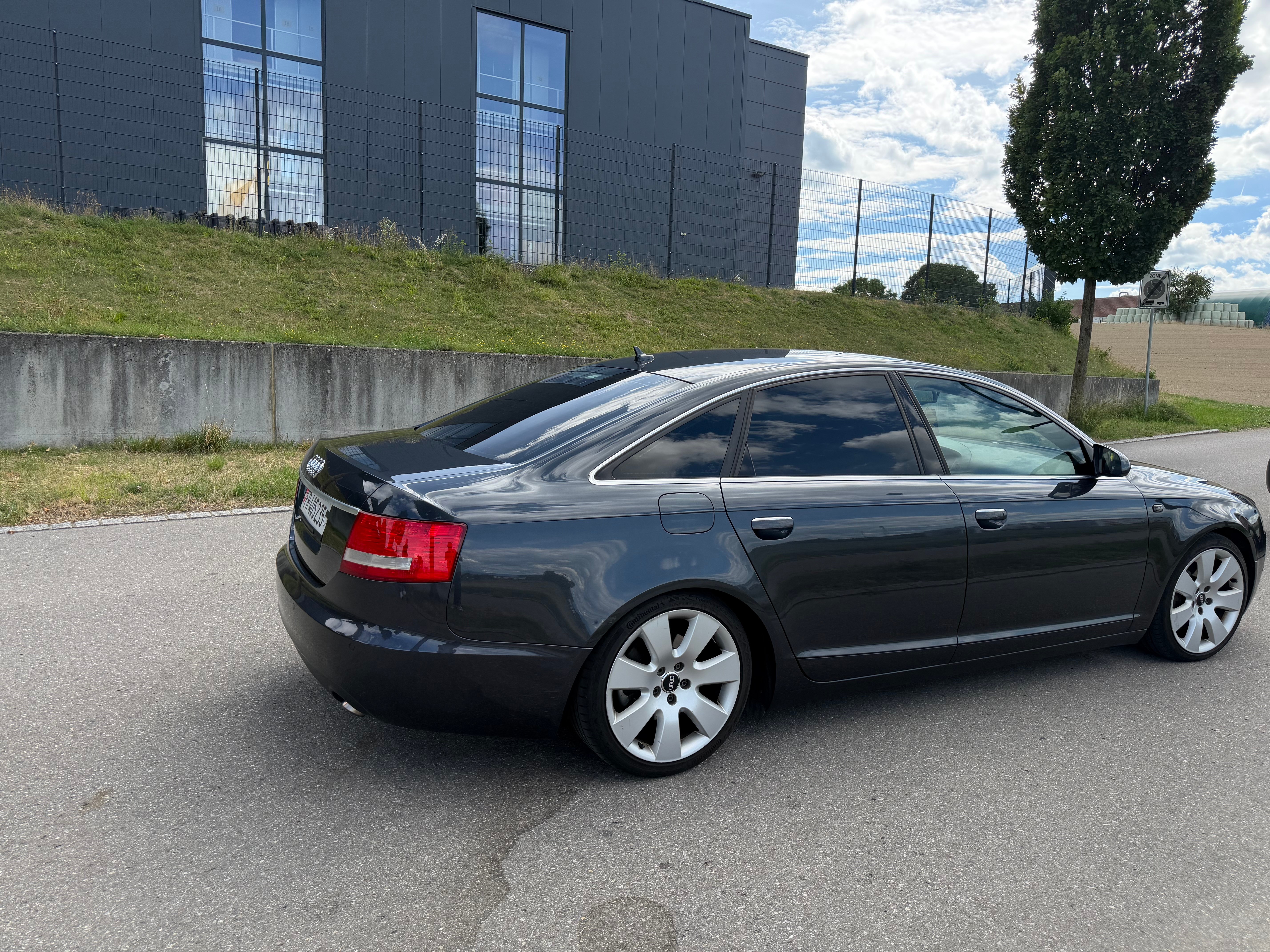 Car photo