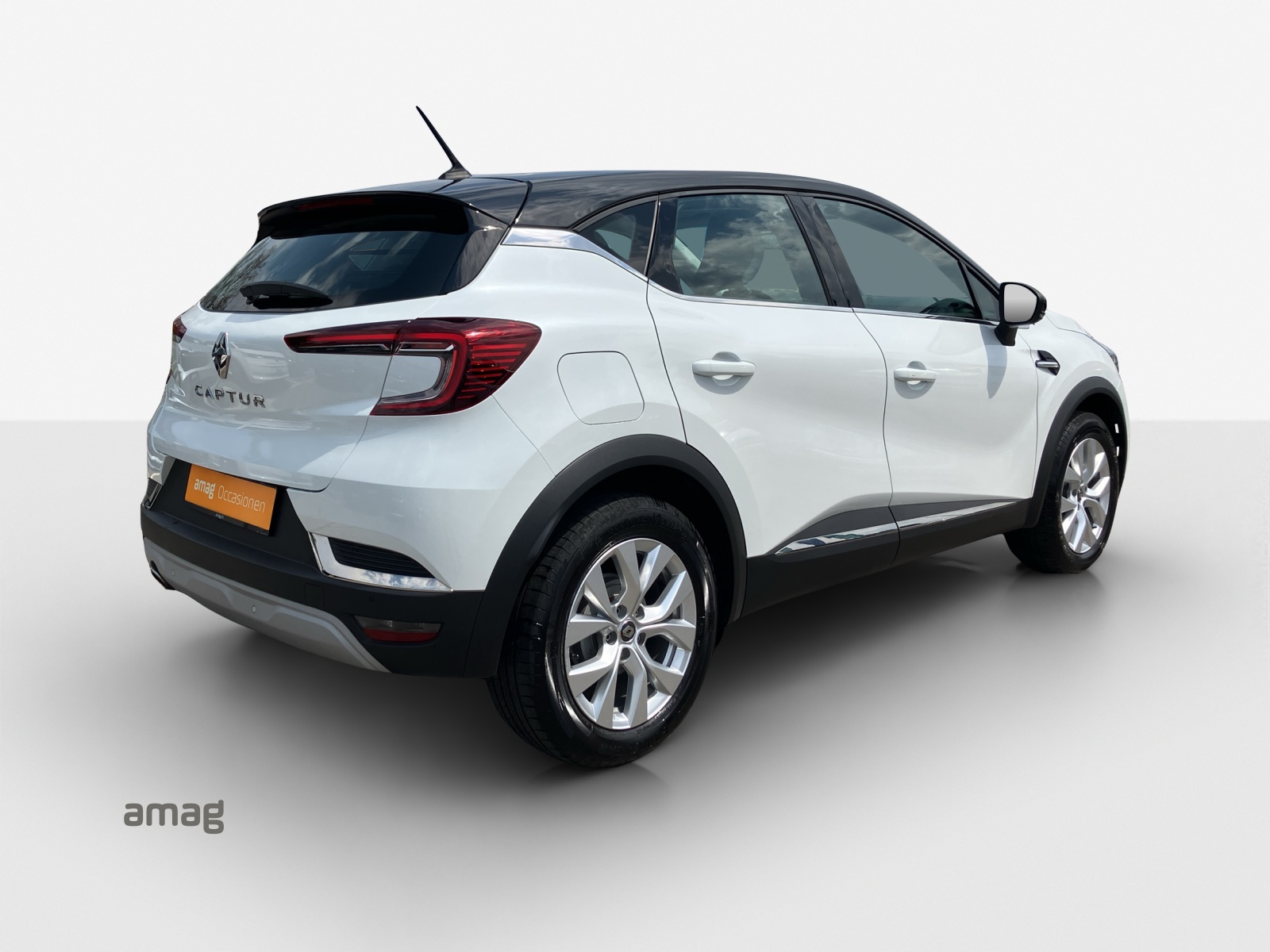 RENAULT Captur 1.0 TCe Intens-image-4