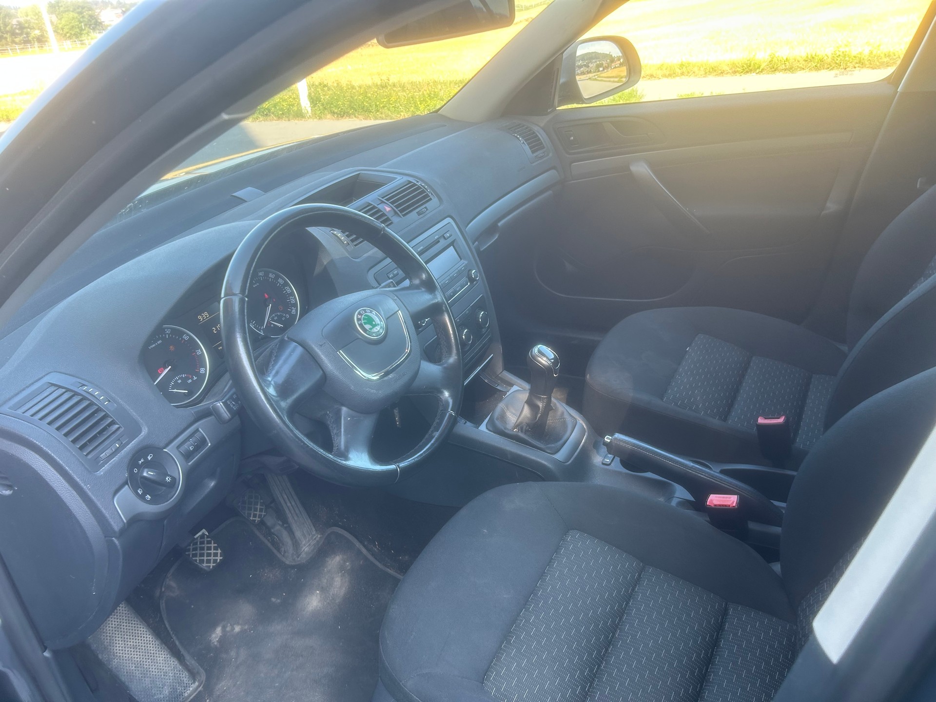 SKODA Octavia Combi 1.4 TSI Ambition-image-6