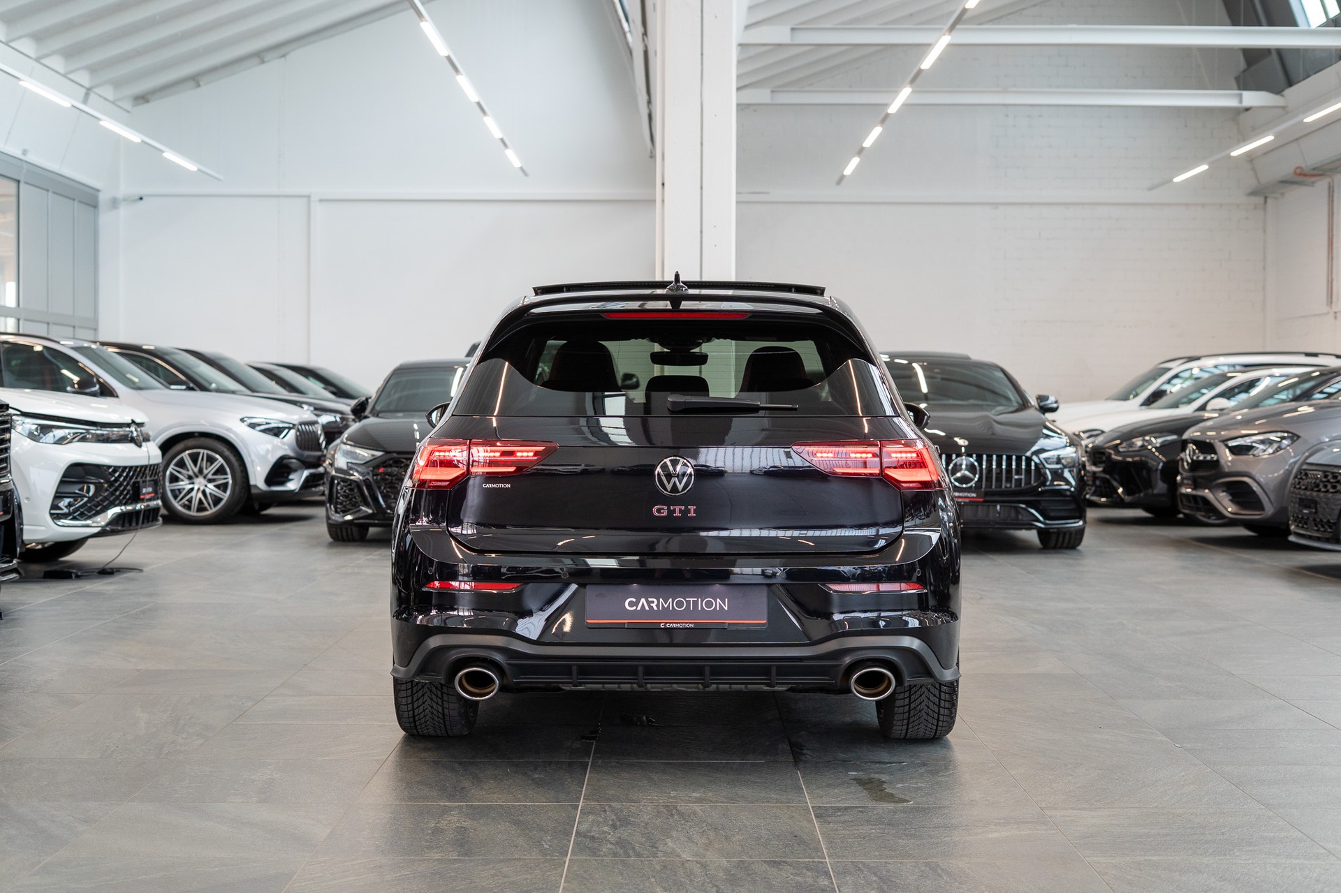 VW Golf VIII 2.0 TSI GTI Clubsport DSG / Schiebedach / Rückfahrkamera / Navi-image-4