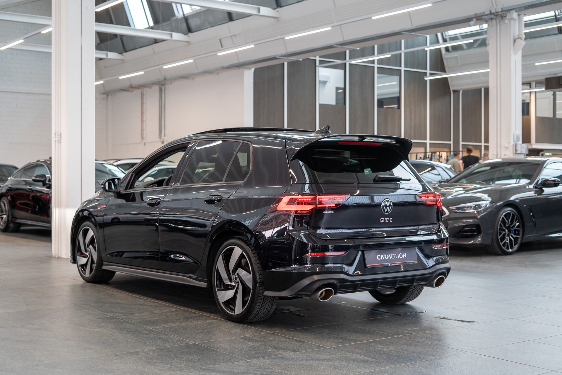 VW Golf VIII 2.0 TSI GTI Clubsport DSG / Schiebedach / Rückfahrkamera / Navi-image-3