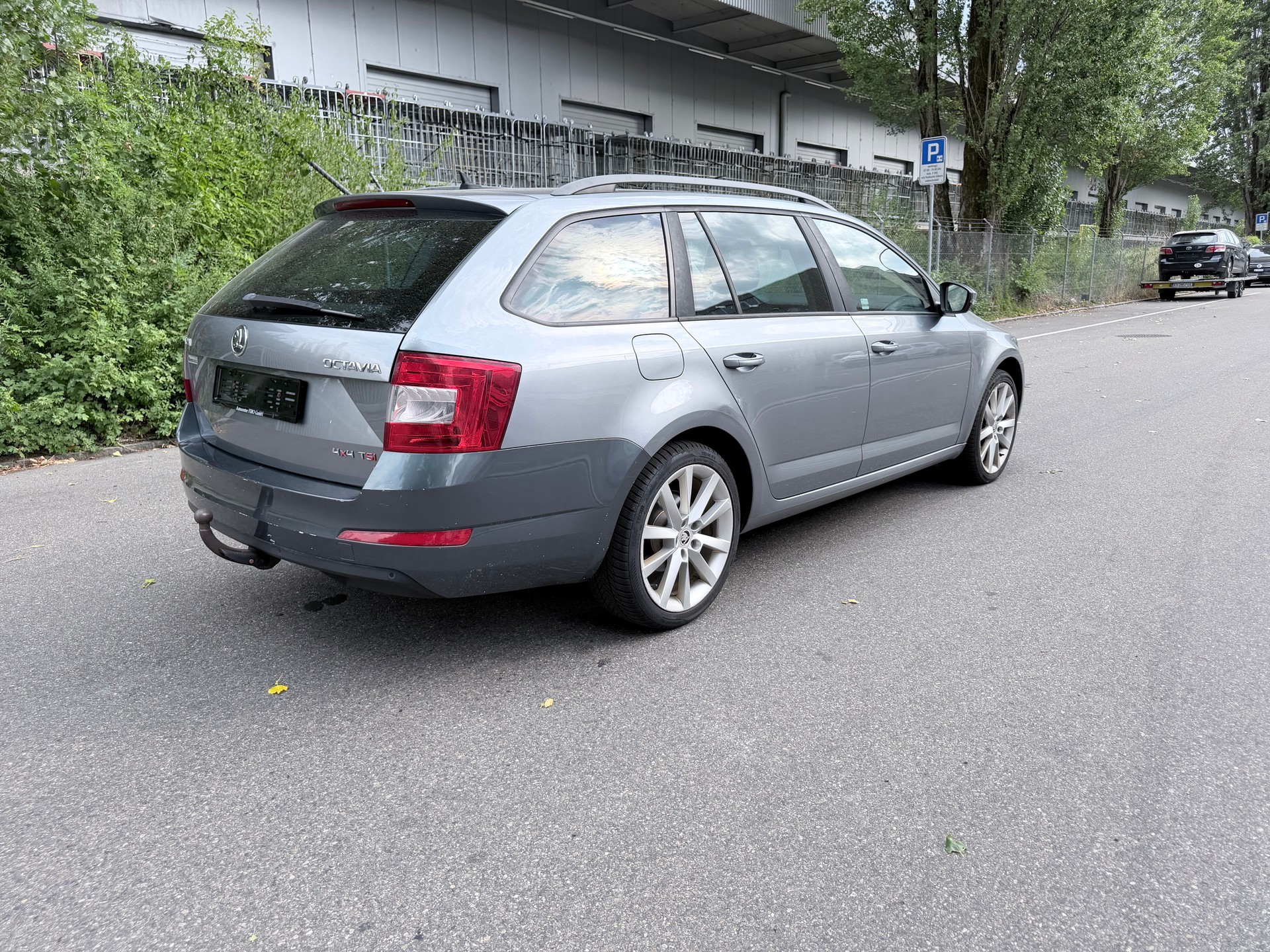 SKODA Octavia Combi 1.8 TSI Ambition 4x4 DSG-image-7