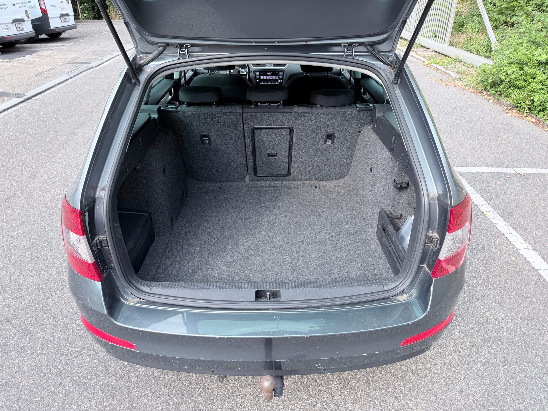 SKODA Octavia Combi 1.8 TSI Ambition 4x4 DSG-image-14