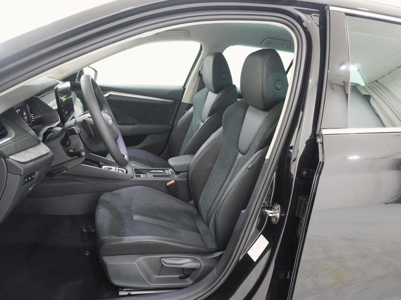 SKODA Octavia 1.5 TSI mHEV Selection-Lounge DSG-image-12