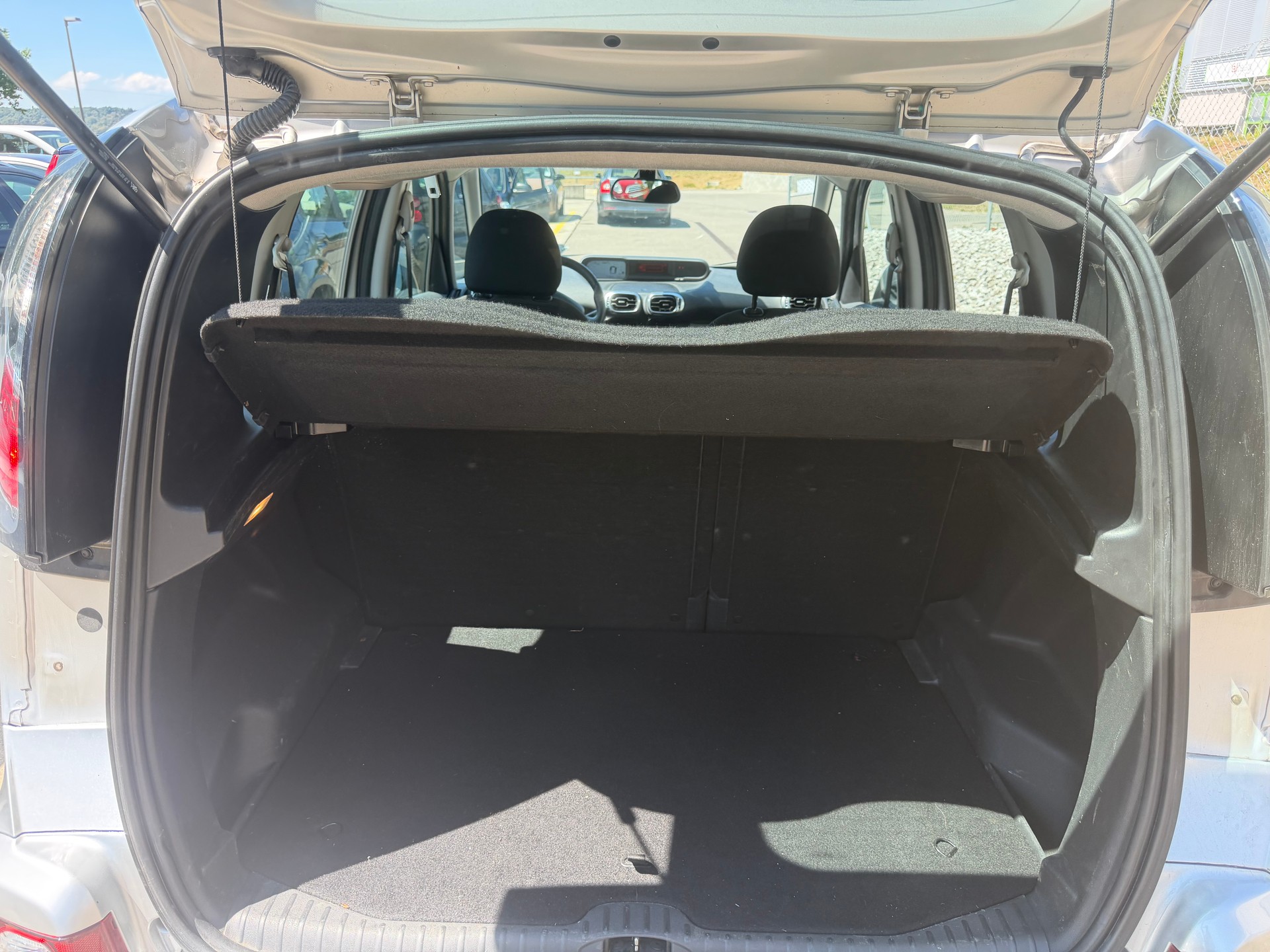 CITROEN C3 Picasso 1.6 BlueHDi Black Top-image-7