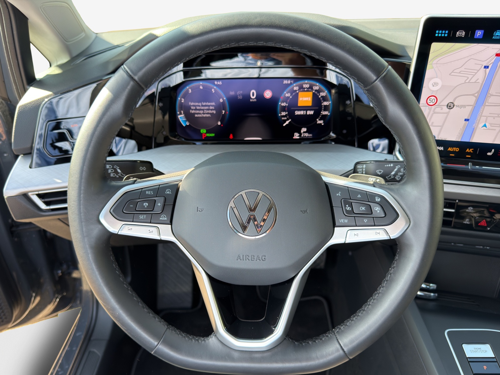 VW Golf 1.5 e TSI mHEV Life DSG-image-9