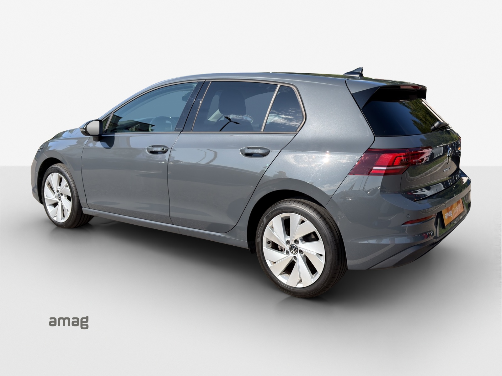 VW Golf 1.5 e TSI mHEV Life DSG-image-2