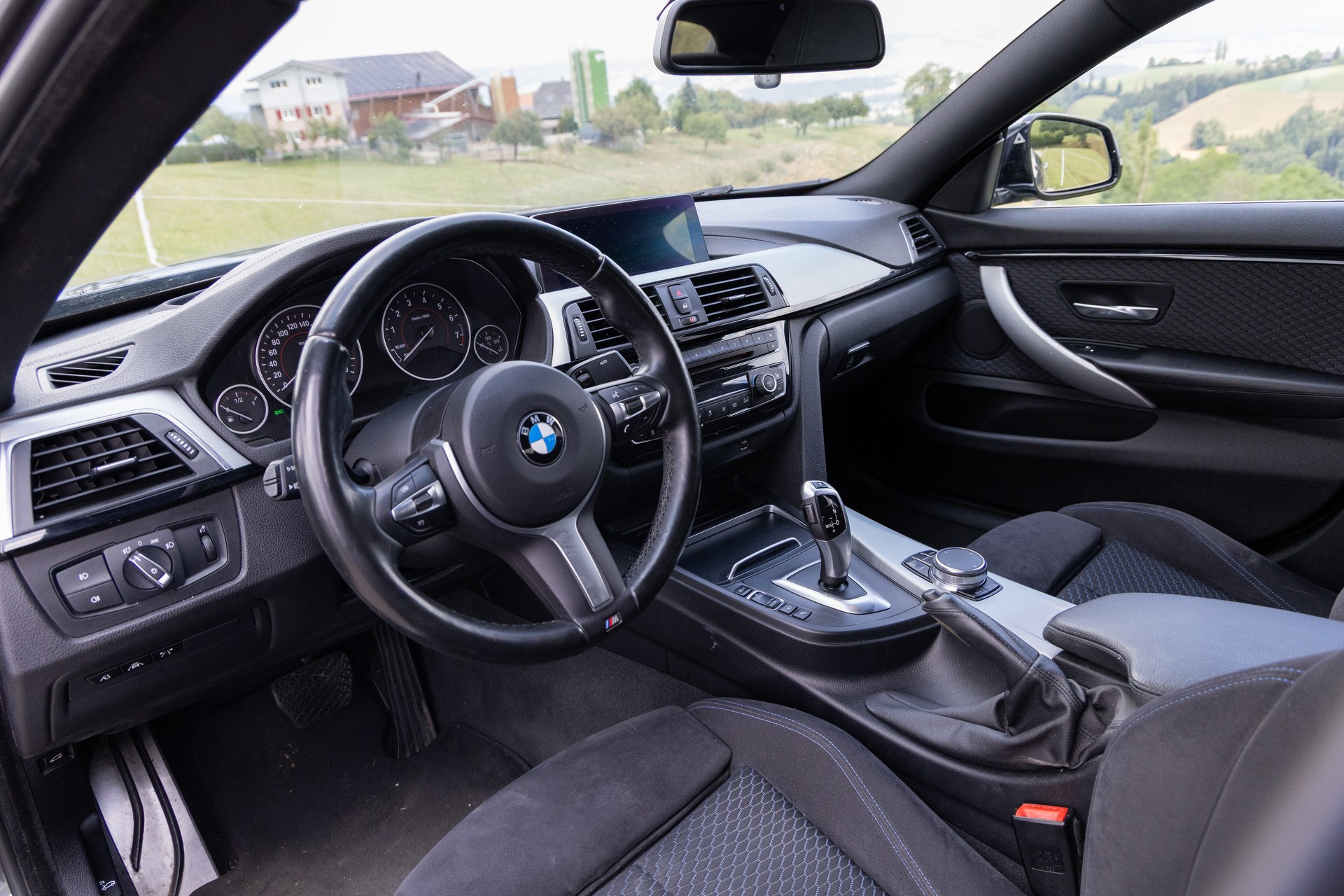 BMW 420i Gran Coupé xDrive M Sport Steptronic-image-4