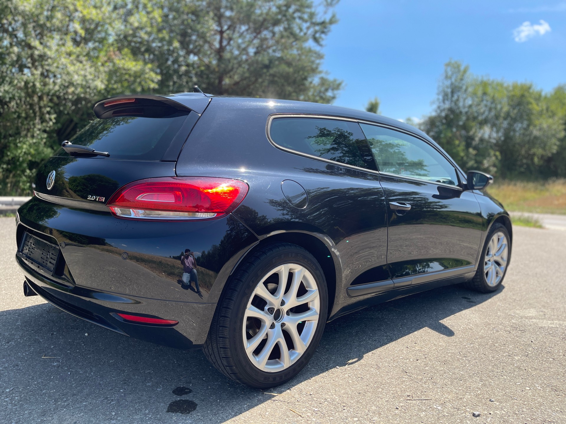 VW Scirocco 2.0 TSI DSG-image-3