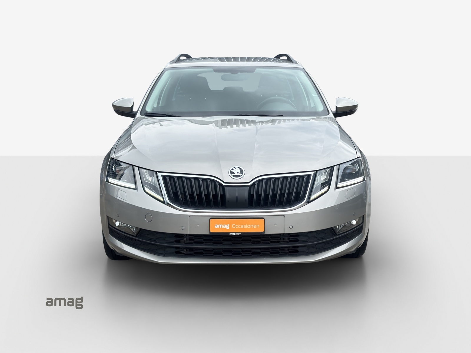 SKODA Octavia Combi 2.0 TSI Clever 4x4 DSG-image-6