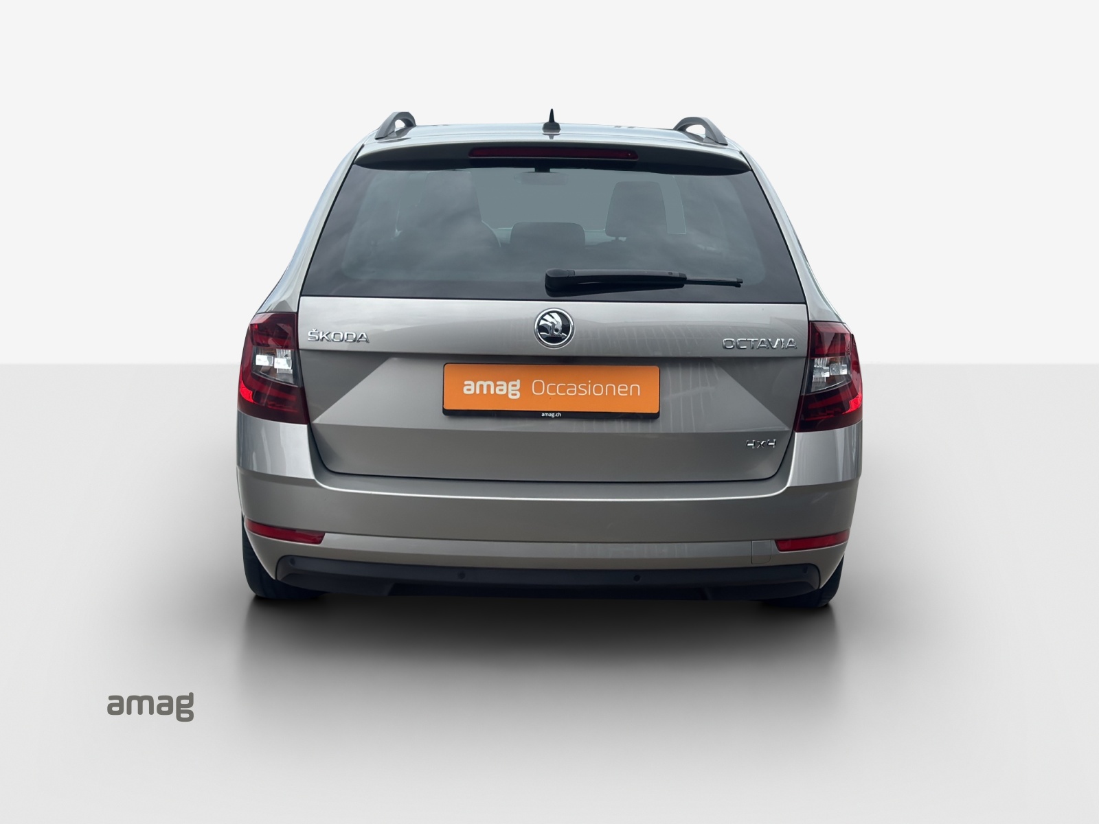 SKODA Octavia Combi 2.0 TSI Clever 4x4 DSG-image-3