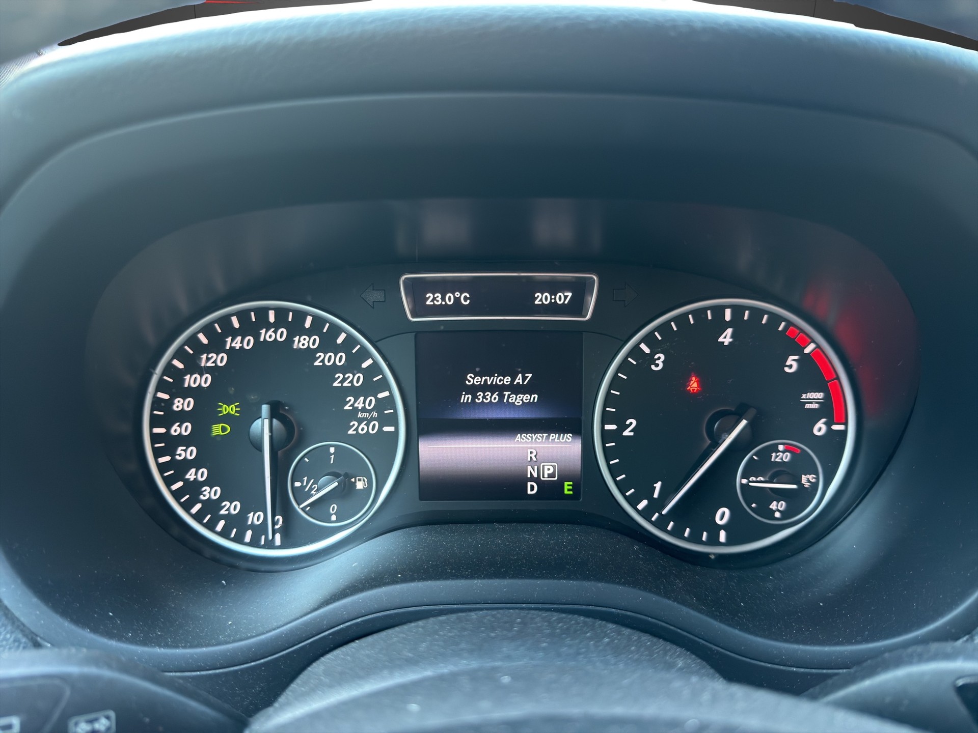 MERCEDES-BENZ B 200 CDI 7G-DCT-image-13
