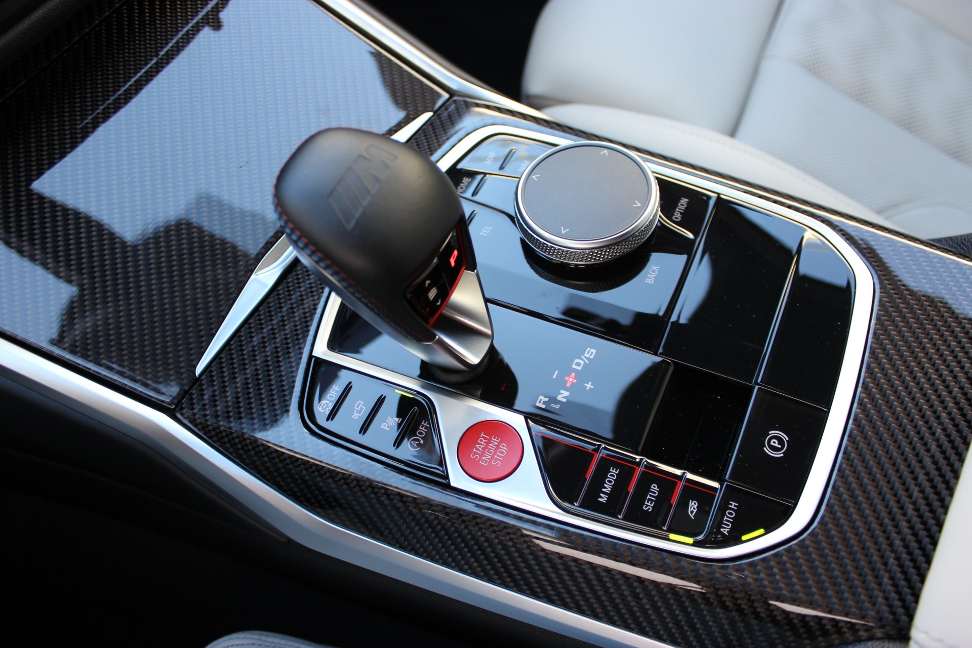 BMW M3 Touring xDrive Competition M CARBON EXTERIEURPAKET Individual *BREWSER GREEN*-image-26